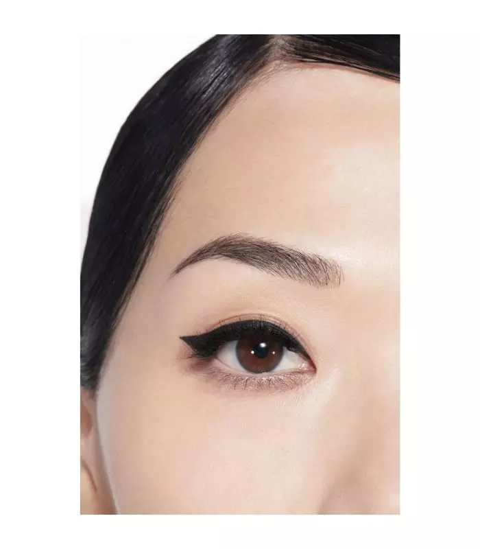 LE LINER DE CHANEL Eye-liner liquide haute précision, longue tenue et waterproof