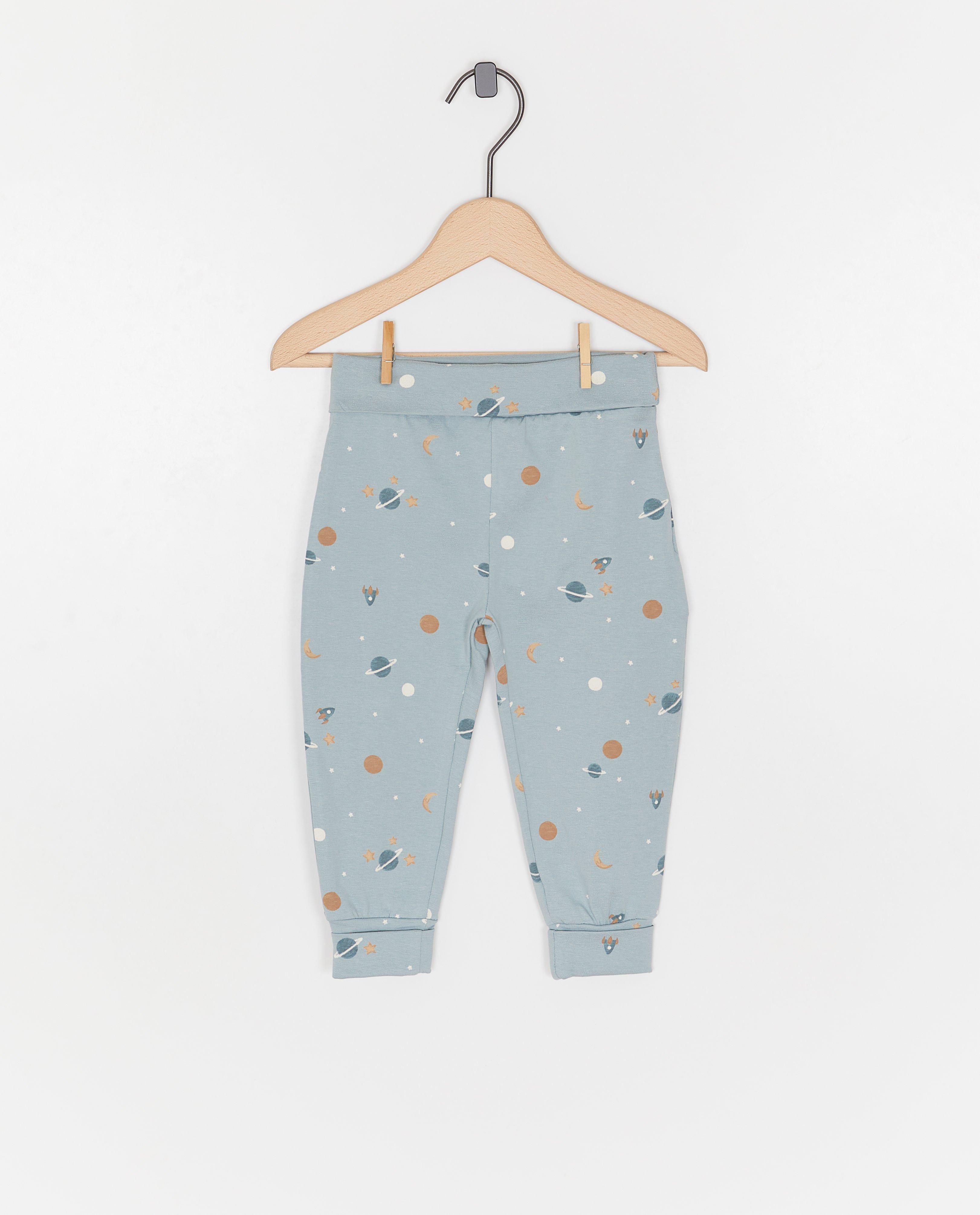 Pijamale Cuddles and Smiles cu imprimeu albastru cu ursuleți de pluș