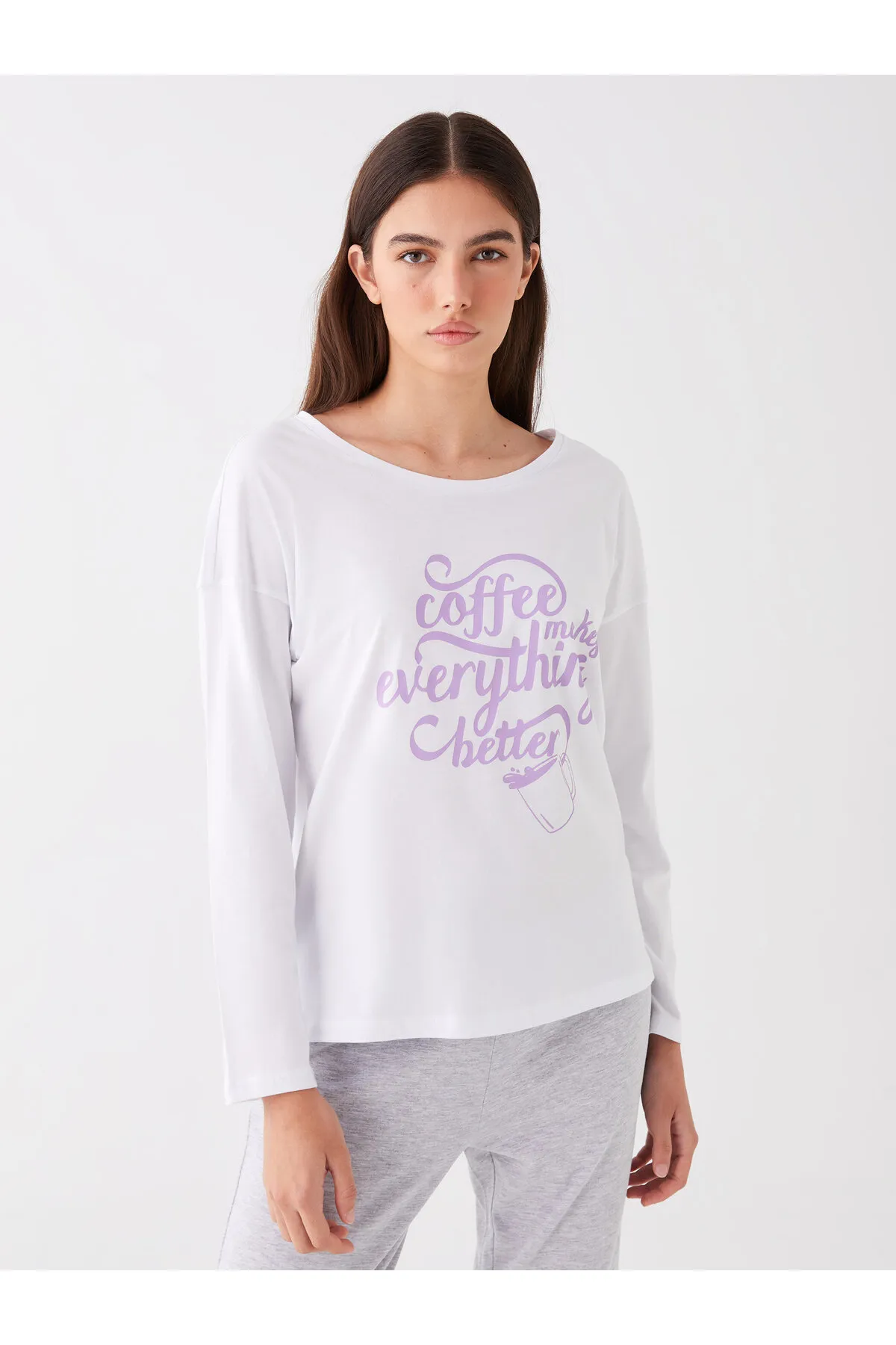 LC Waikiki  Bedrucktes Langarm-Damenpyjama-Set mit Rundhalsausschnitt