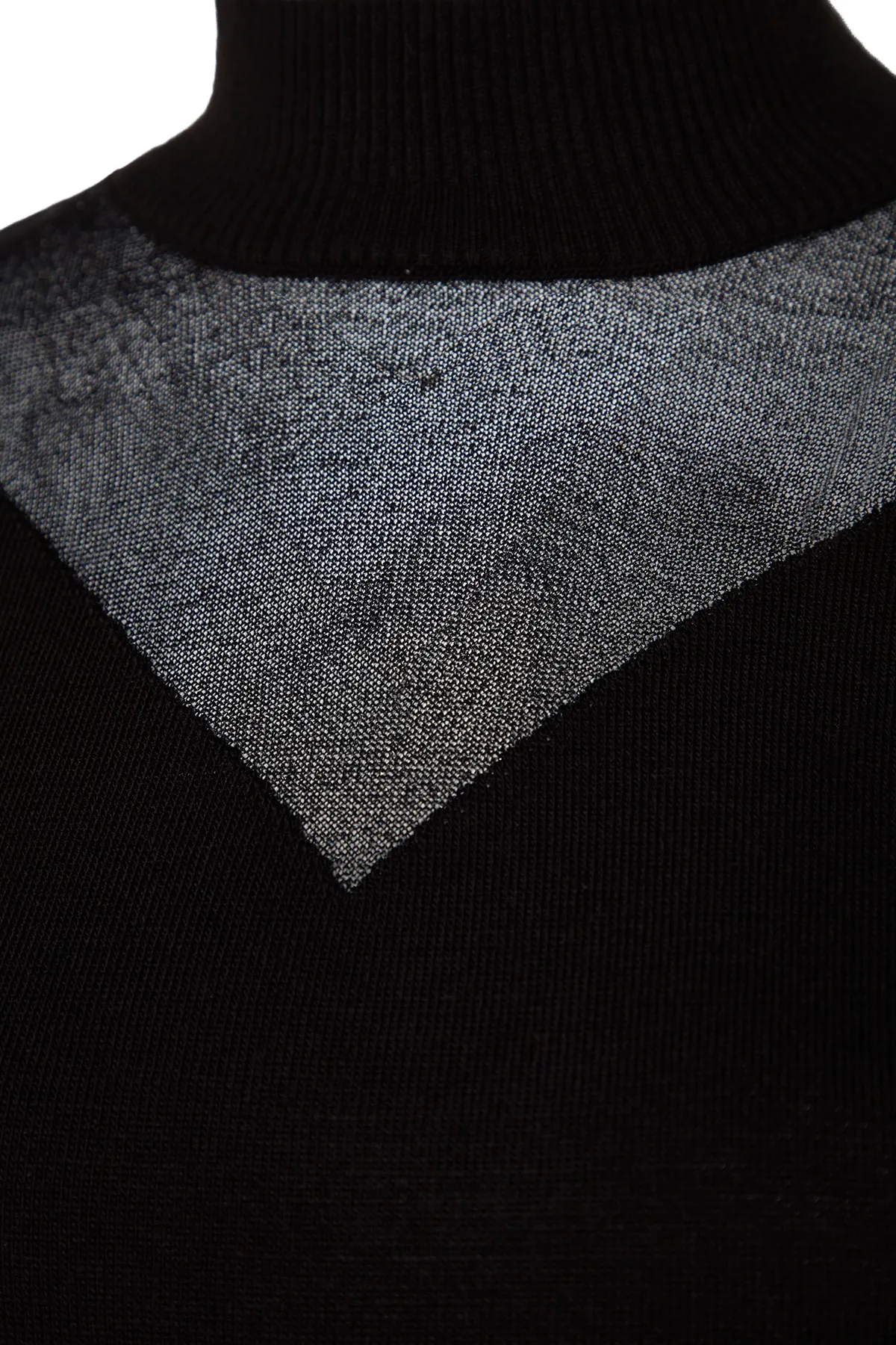 Trendyol Curve  Schwarzer, detaillierter Strickpullover aus Tüll TBBAW24AN00008