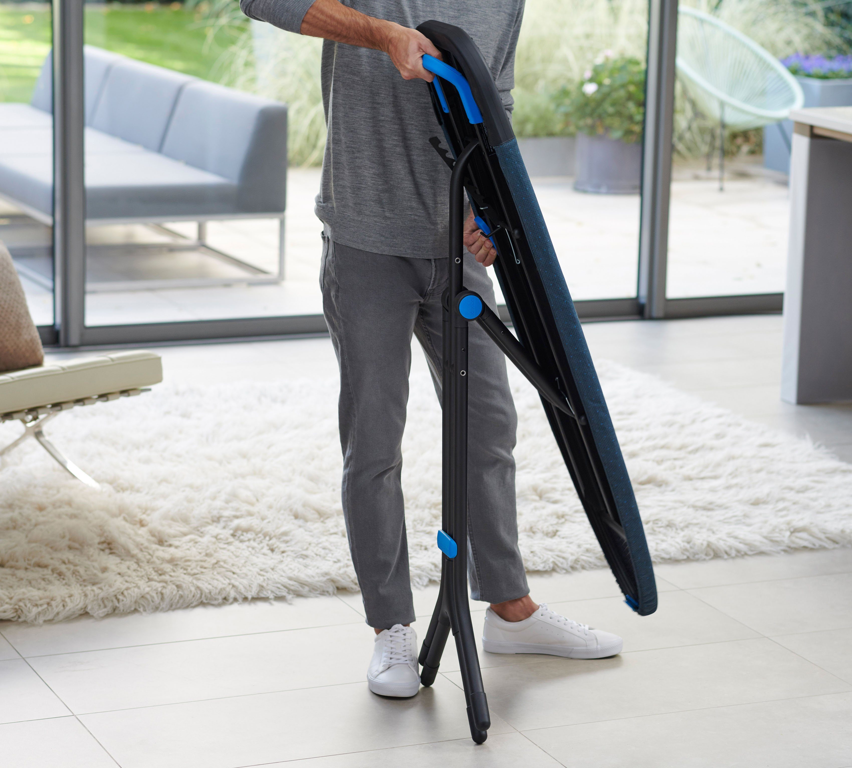 Joseph Joseph Bügelbrett Glide™ Plus, Bügelfläche 108x38 cm, DripShield™ Technologie & hitzebeständiger Silikon-Bügeleisenauflage