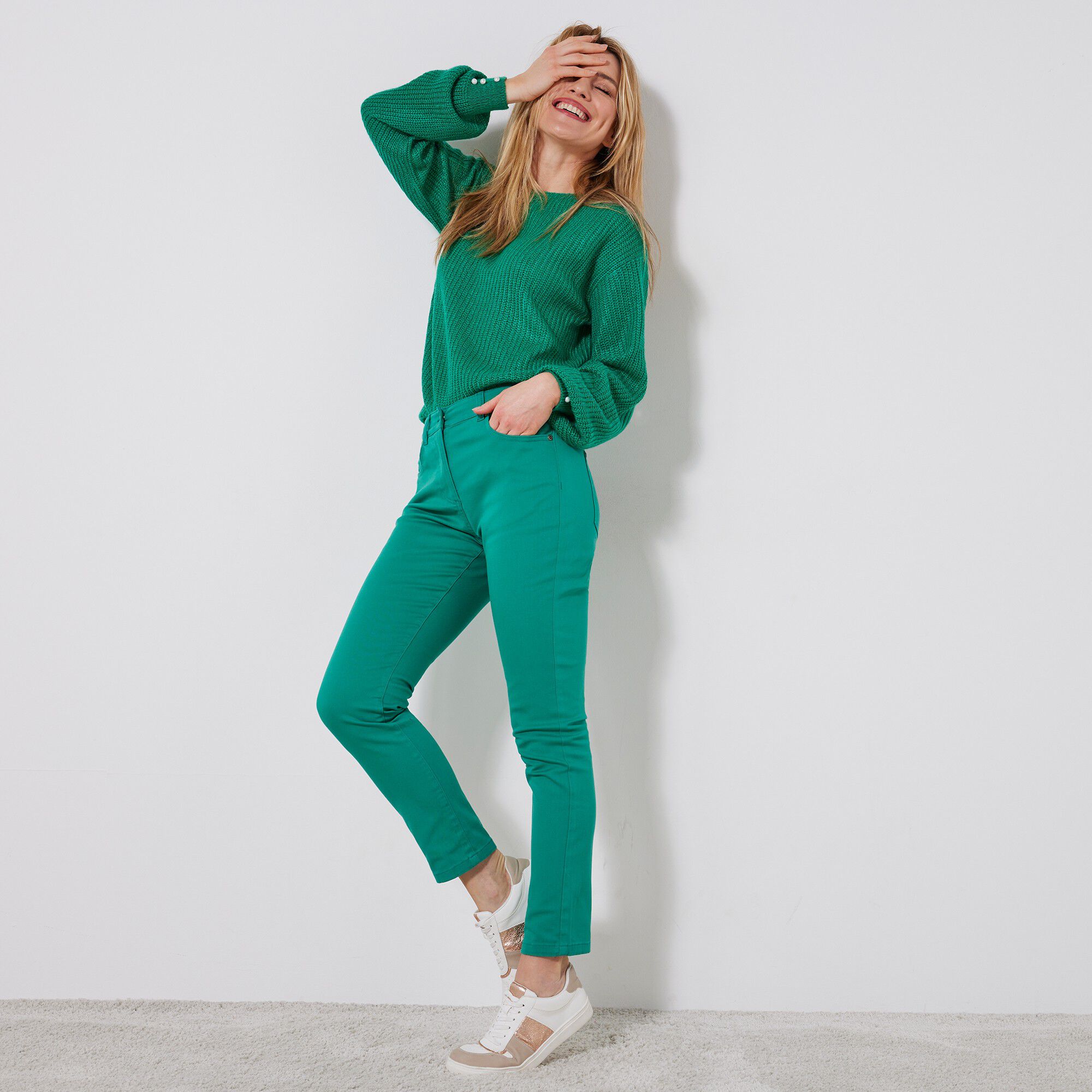 Pantalon 7/8ème fuselé stretch uni