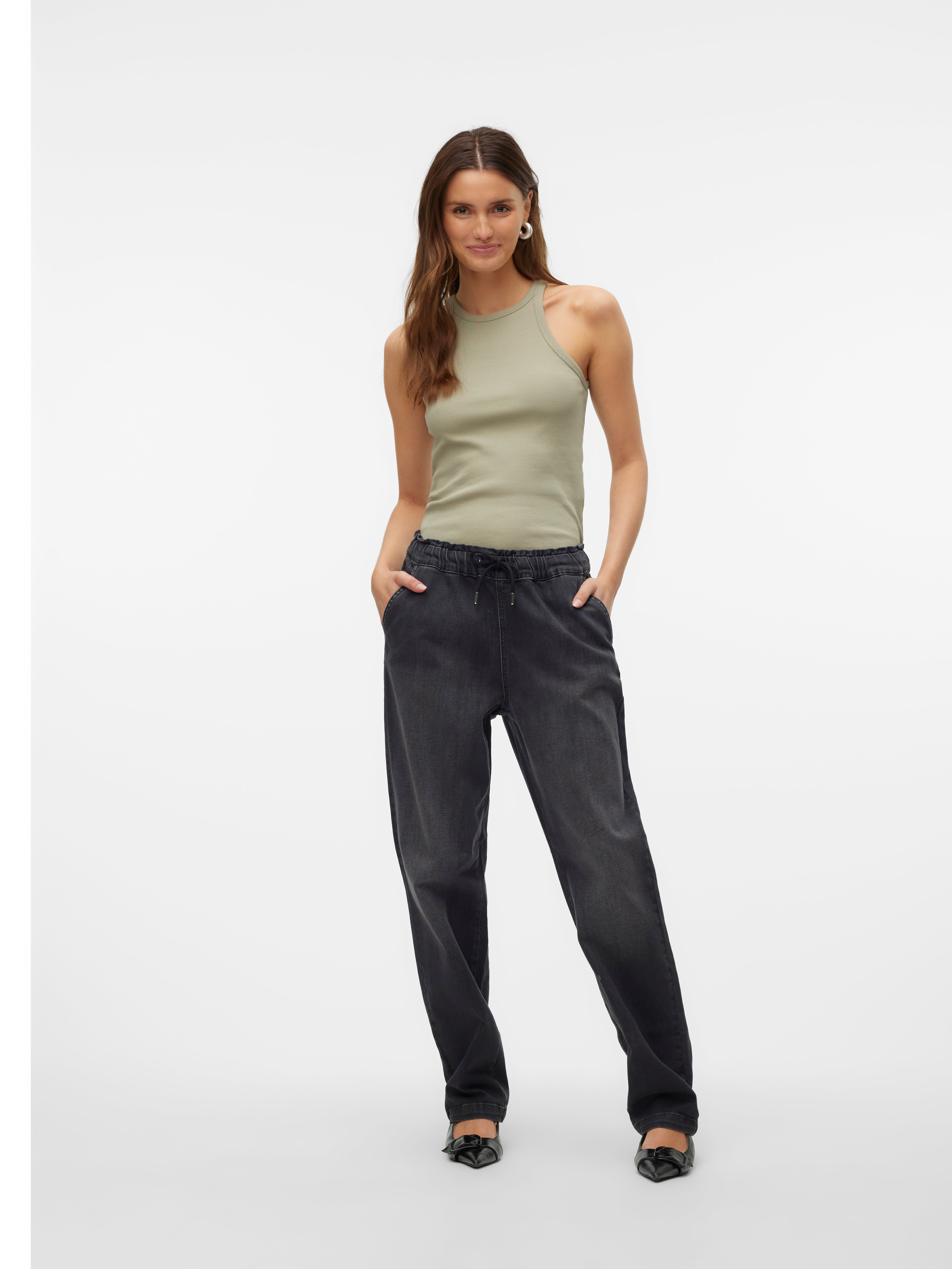 VMCALLIE Mid Rise Karotte, locker geschnitten Jeans