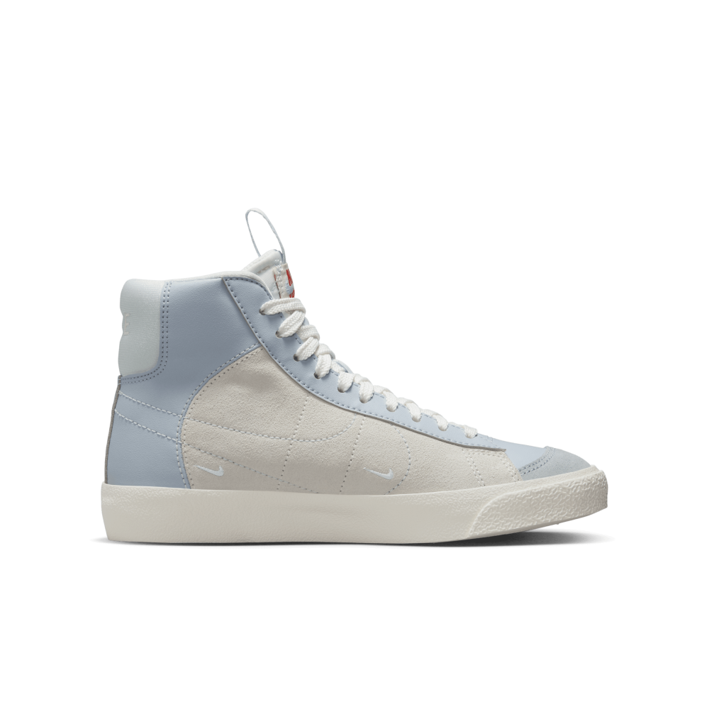 Nike Blazer Mid 77 DQ6084-401 / blau
