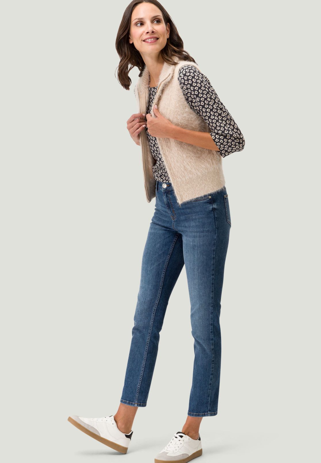 Bluse mit U-Boot Ausschnitt