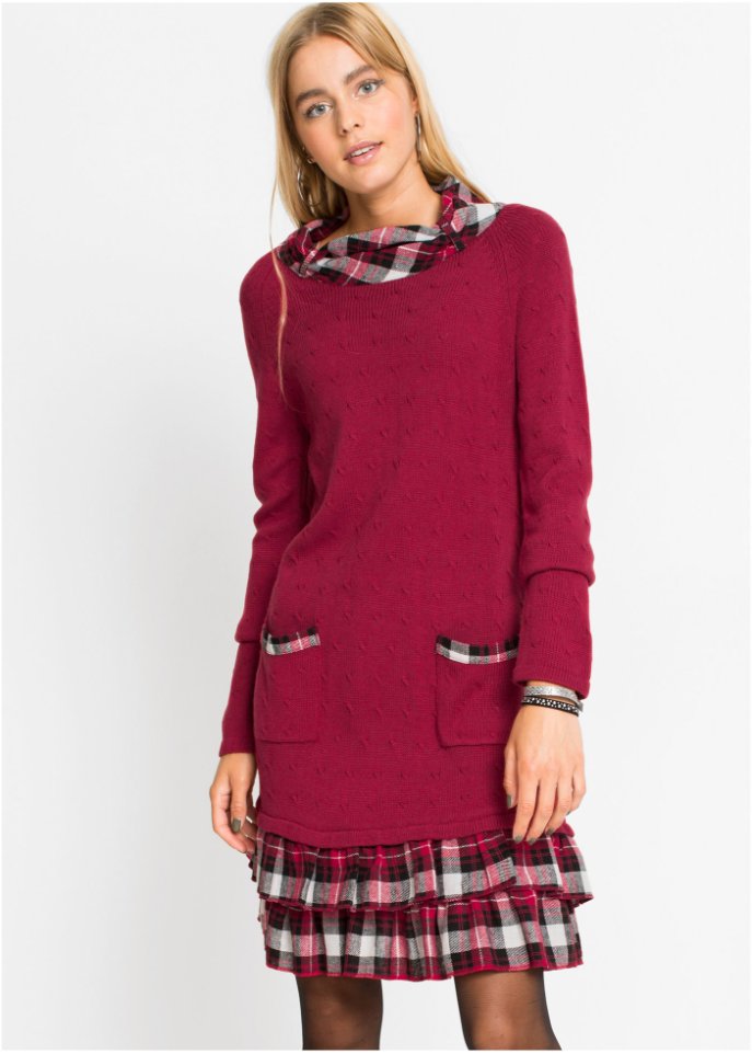 Strickkleid im Materialmix
