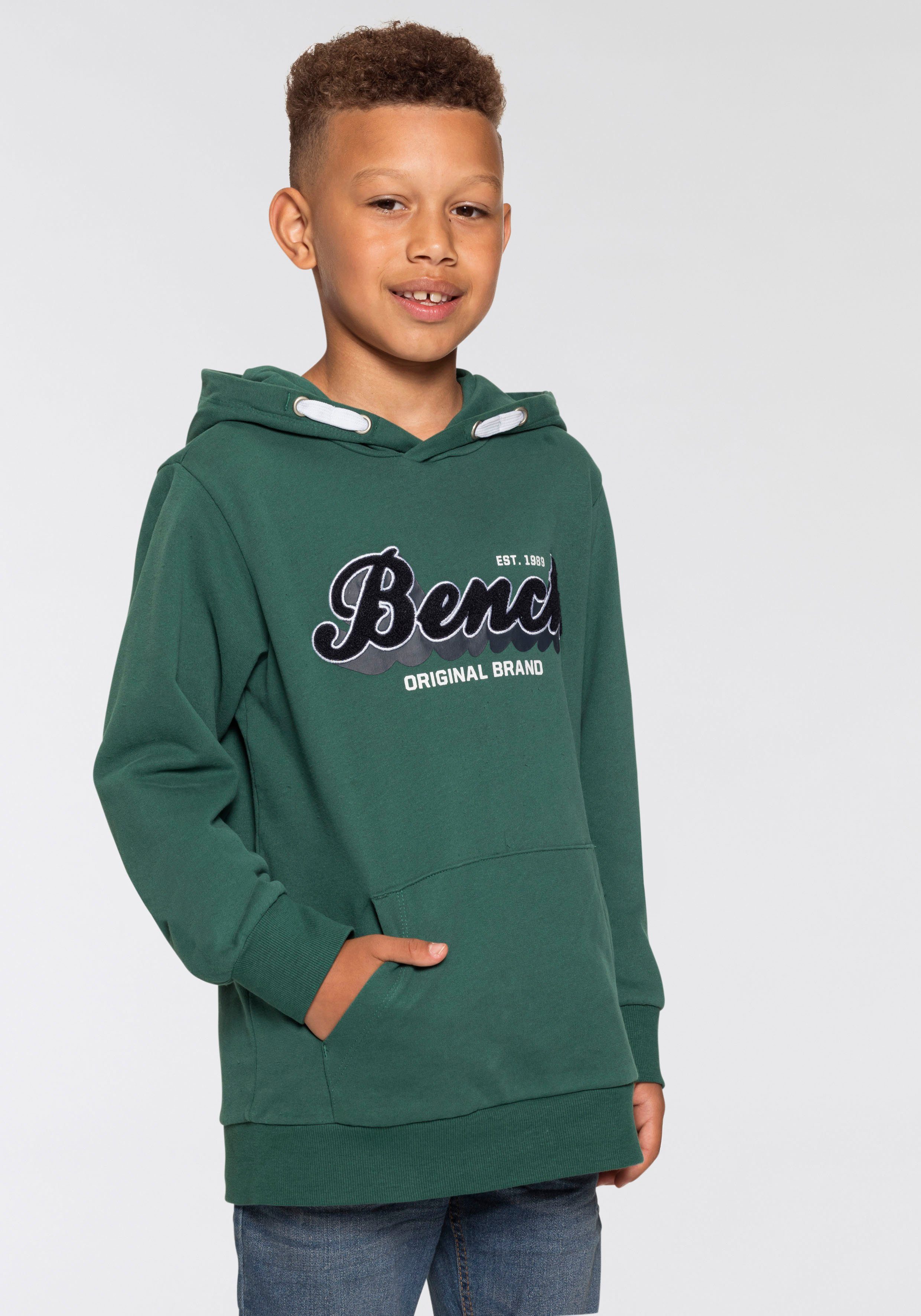 Bench. Kapuzensweatshirt FROTTEE Bench. Applikation