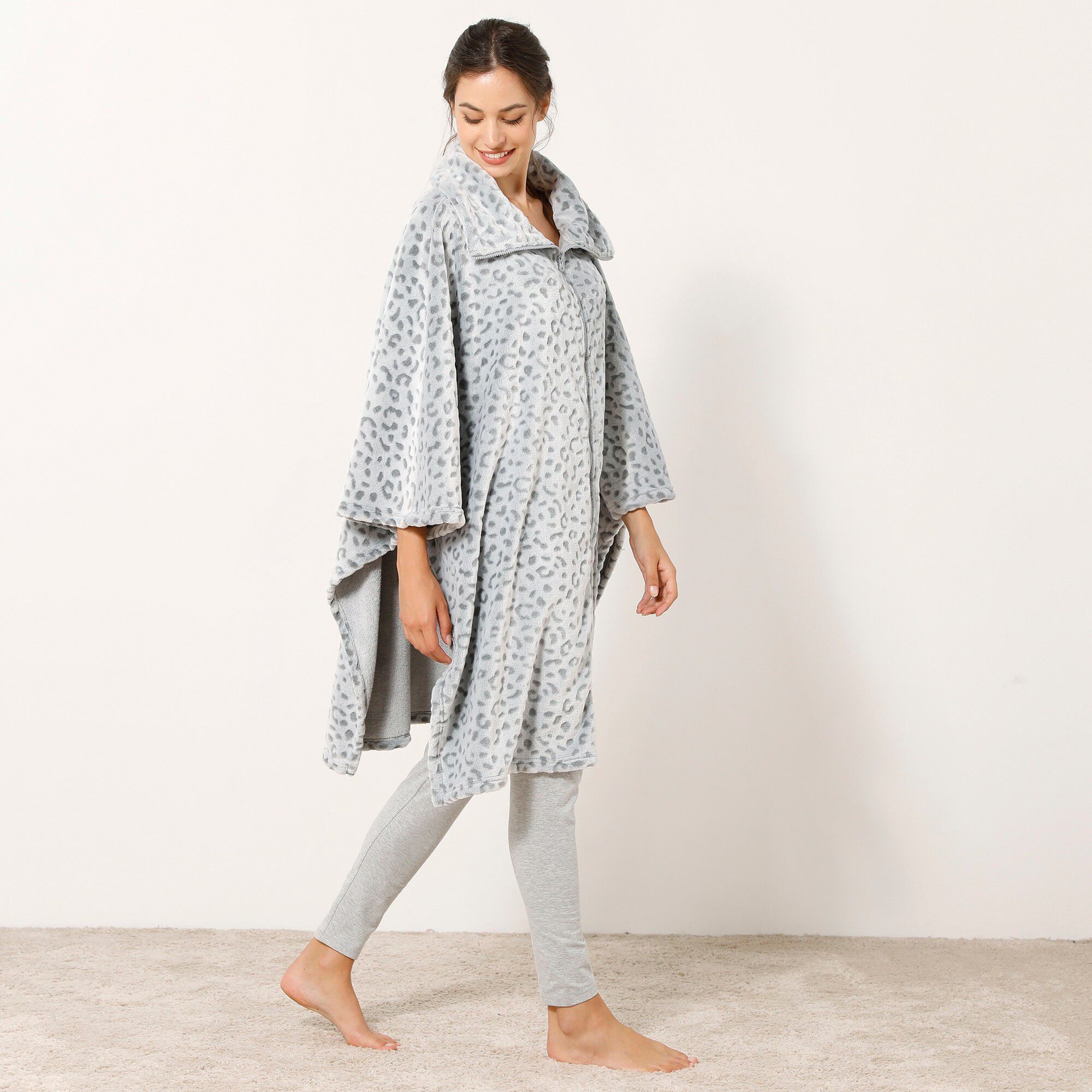 Poncho polaire oversize zippé léopard