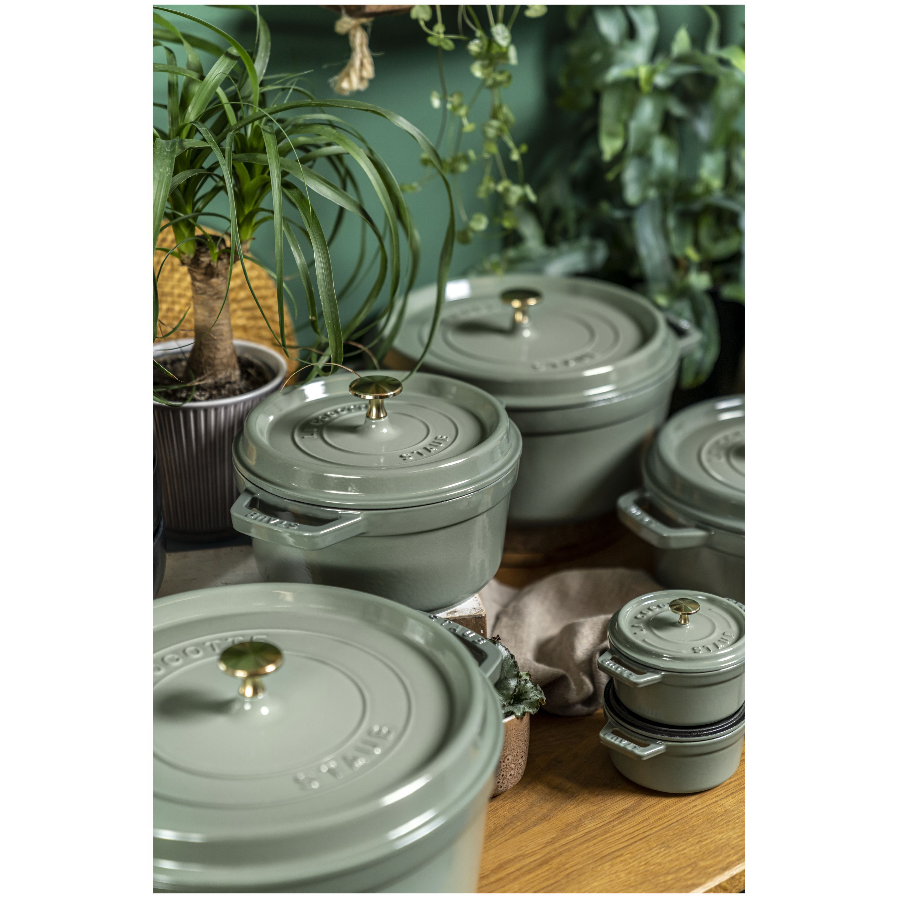 Cocotte 28 cm, rund, Eukalyptus, Gusseisen