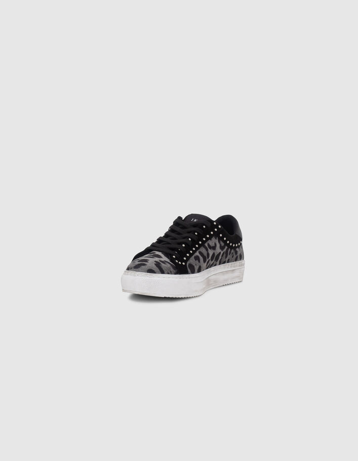 Sneakers noires cuir velours motif léopard et clous Femme