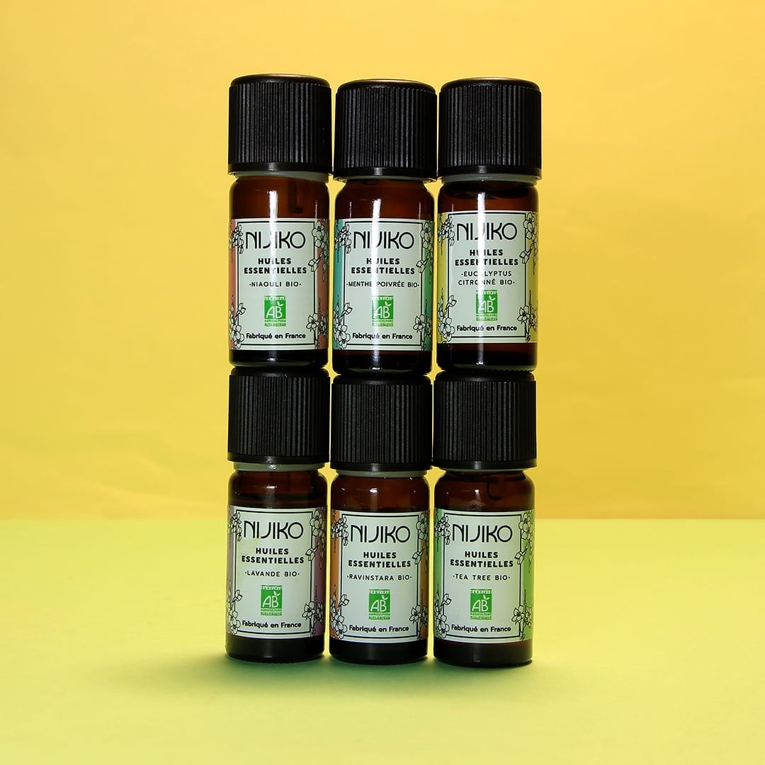NIJIKO Organiczny olejek eteryczny Ravintsara