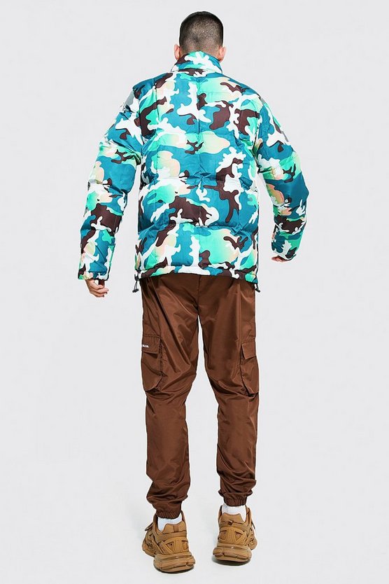 Camouflage Steppjacke mit Trichterkragen