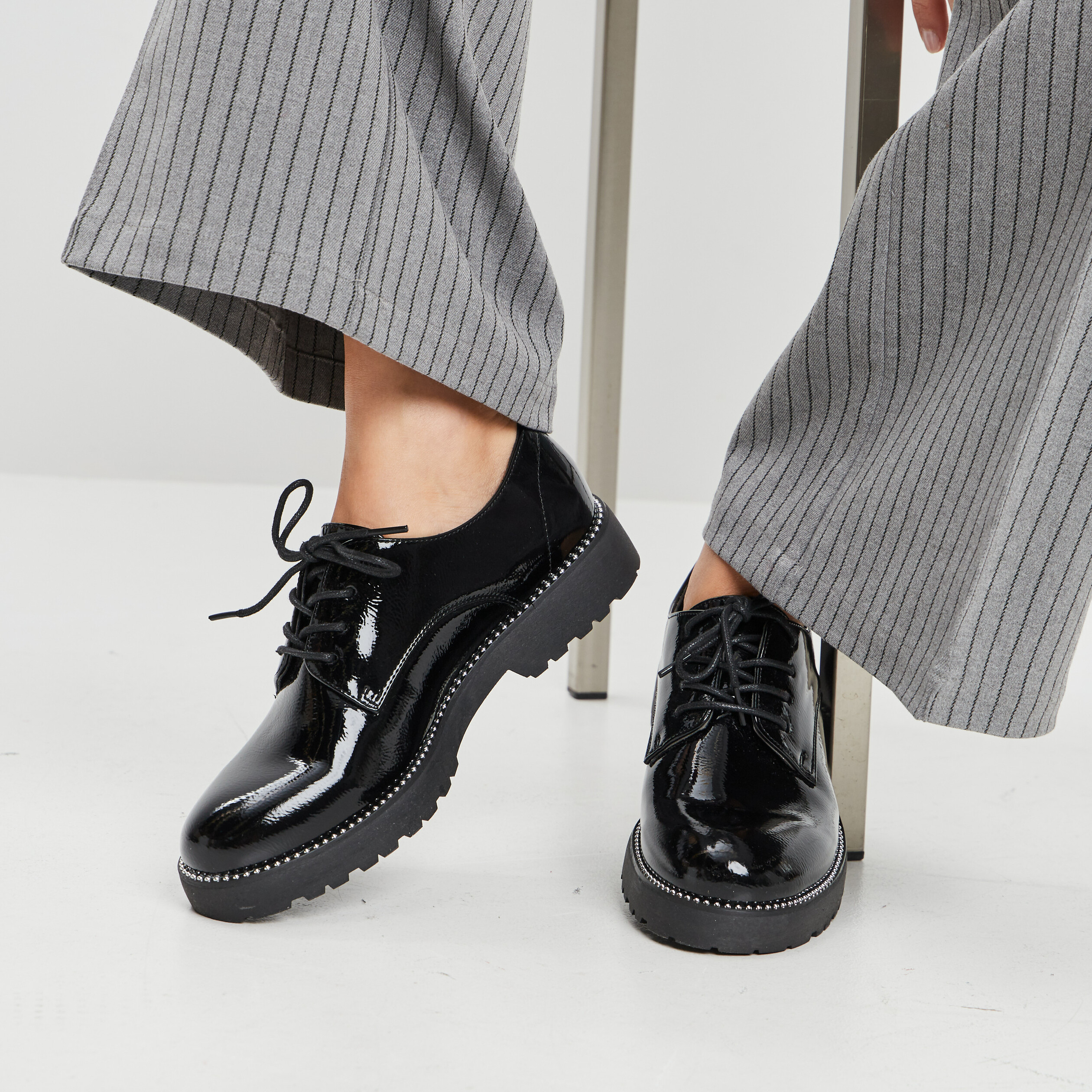 Derbies vernies Liberto noir femme | La Halle