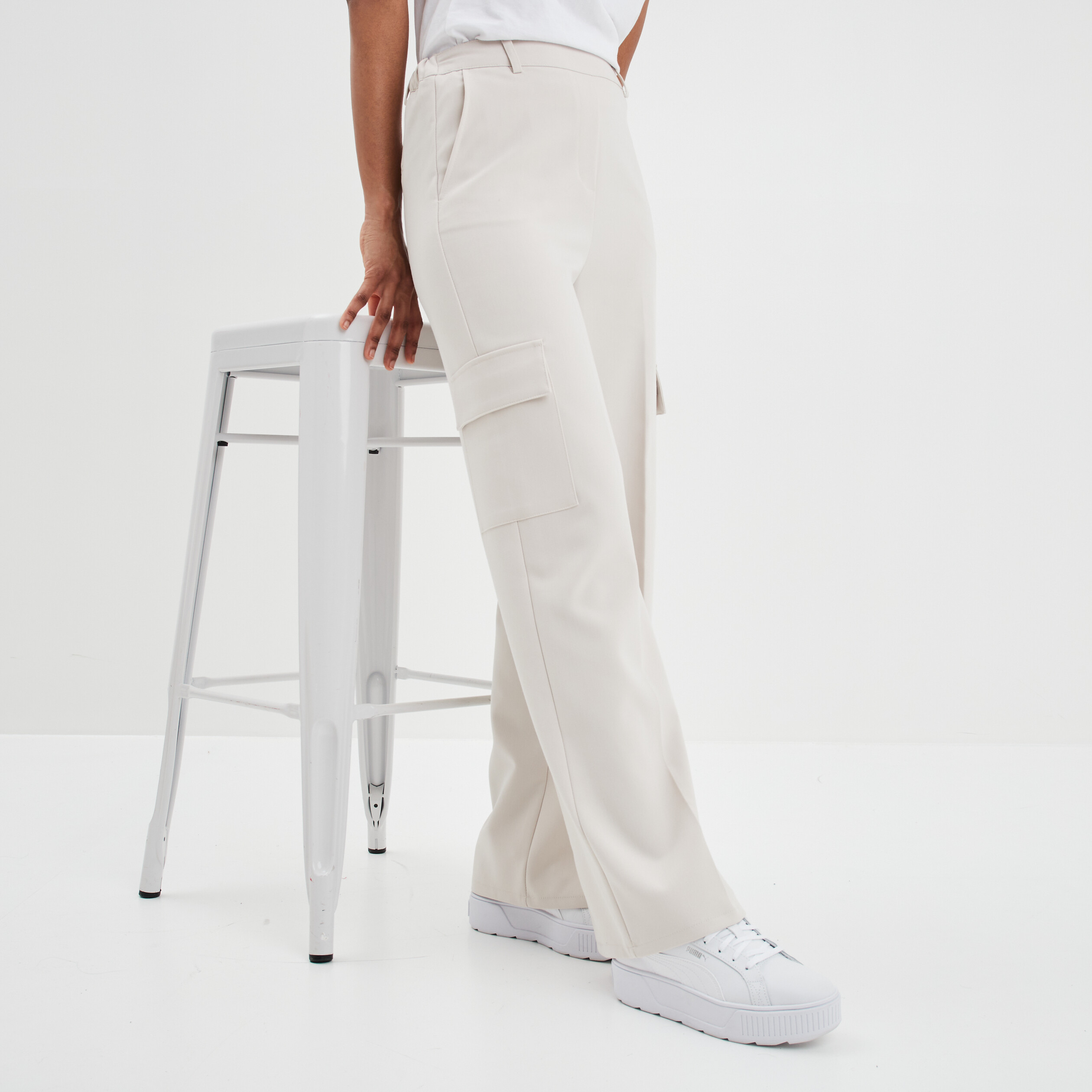 Pantalon large cargo à pinces gris femme | La Halle