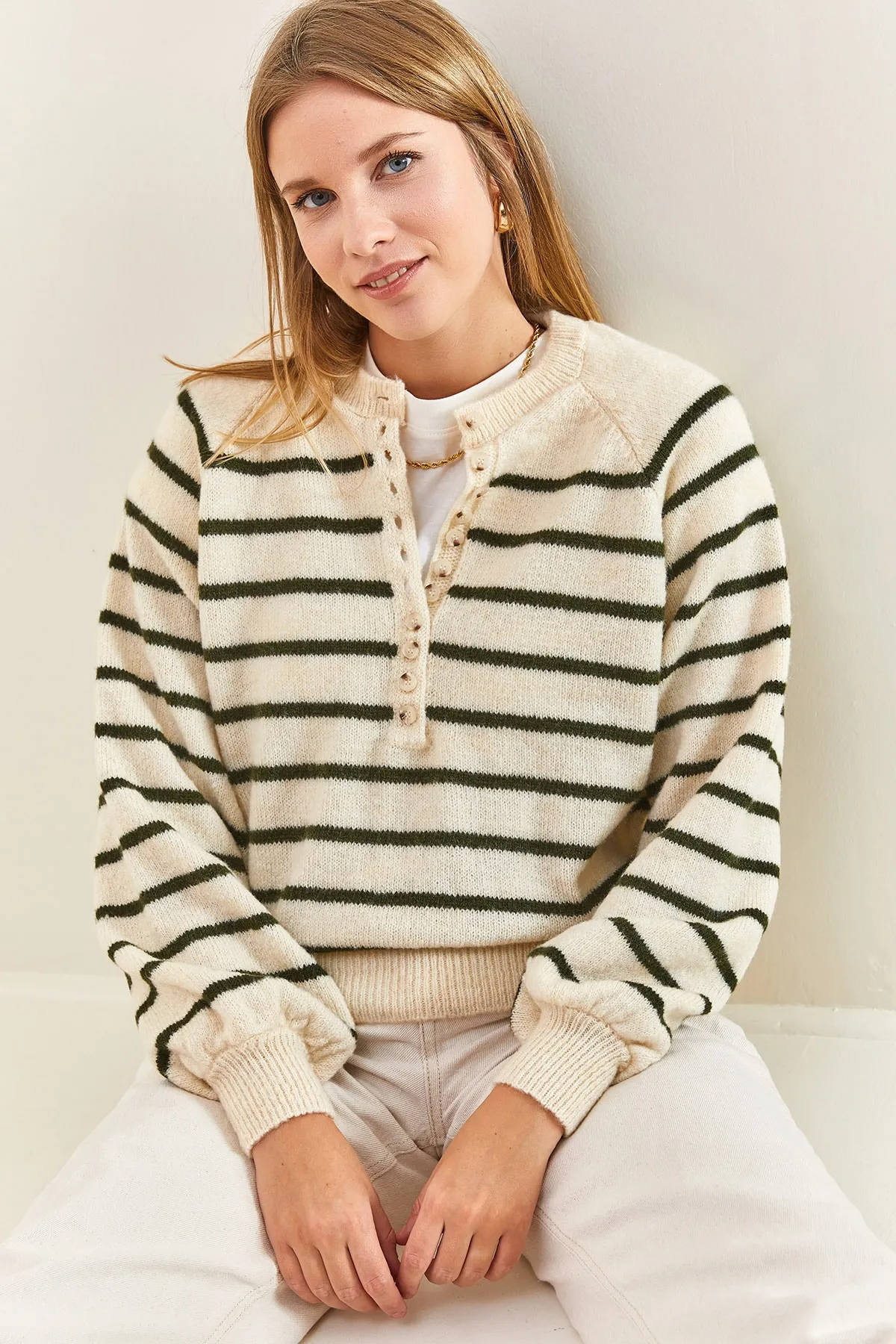 Bianco Lucci  Gestreifter Strickpullover mit Rollkragen und geknöpftem Kragen für Damen