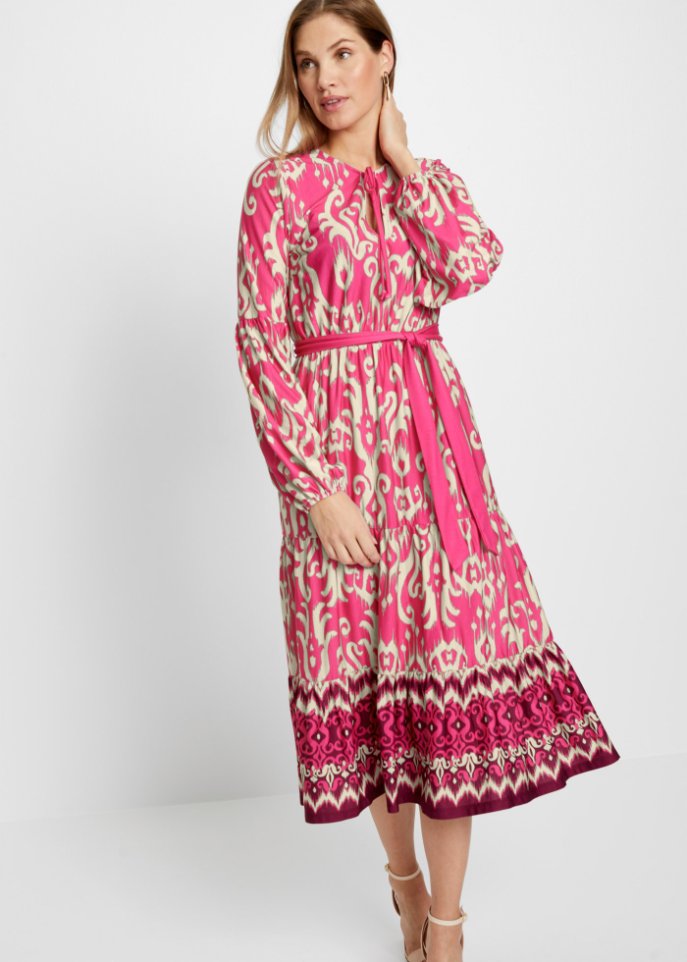 Kleid mit weitschwingendem Rock