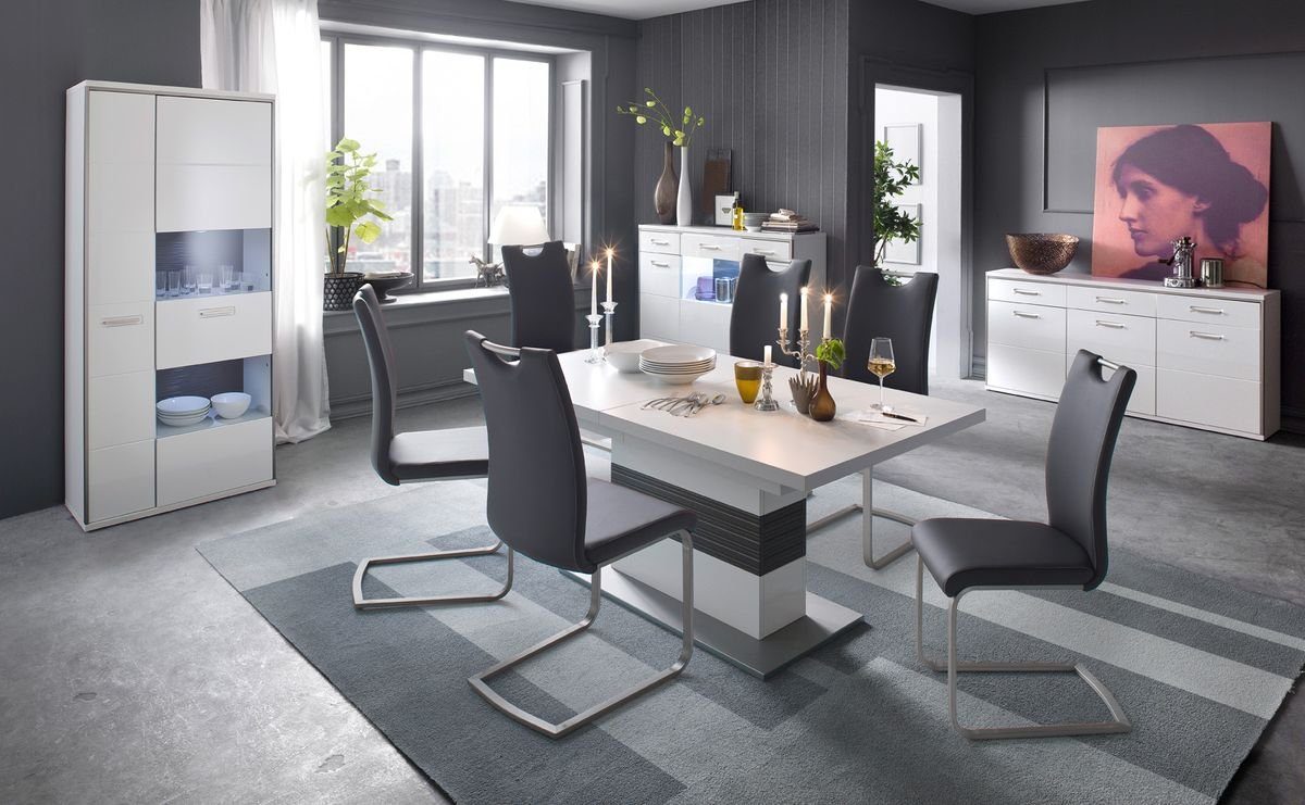 expendio Wohnzimmer-Set Travis 140, (Spar-Set, 8-St), weiß Hochglanz montiert LED + Softclose + 4x Stuhl Kunstleder schwarz