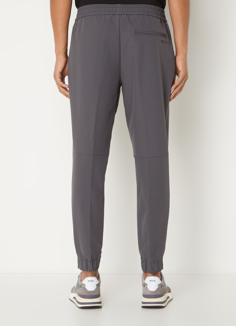 Pantaloni de trening HUGO BOSS T_Flex cu croială slim și buzunare laterale.