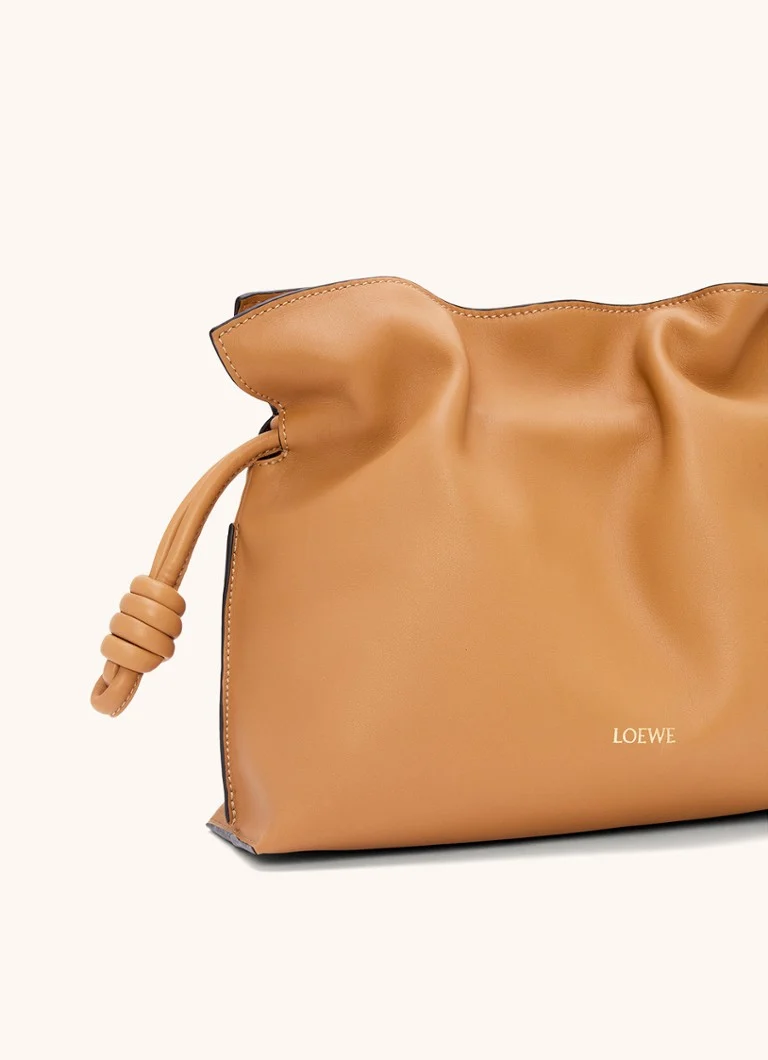 LOEWE Flamenco sajūga soma no teļādas