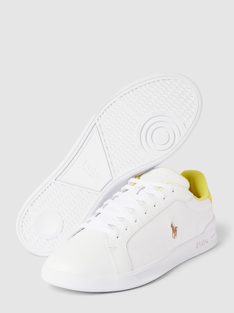 Sneaker mit Label-Details in weiß