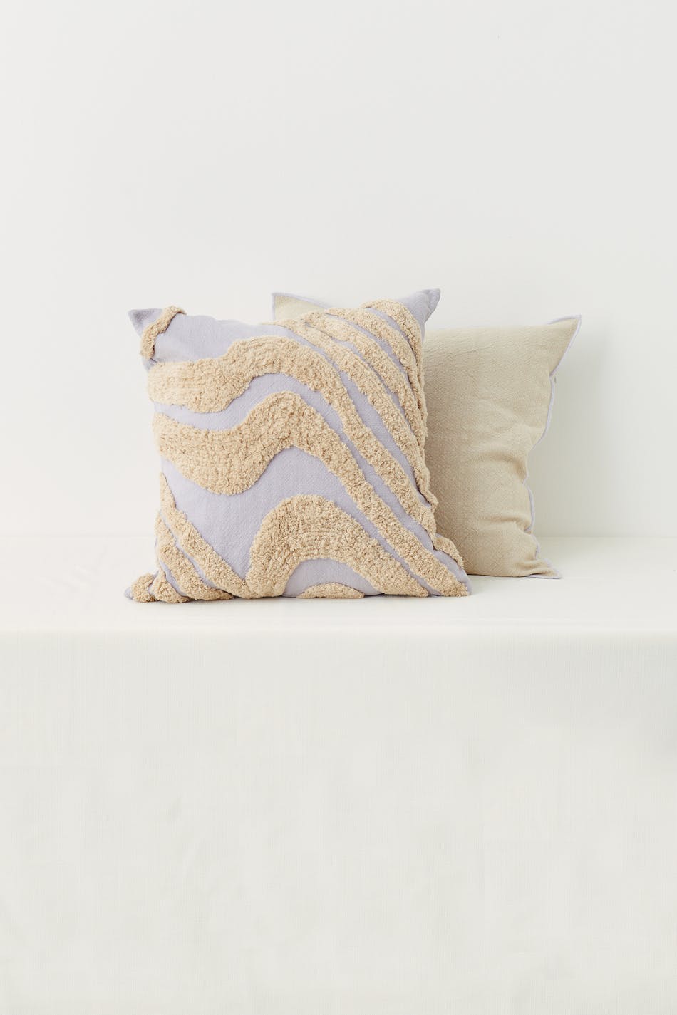 Tufted cushion cover