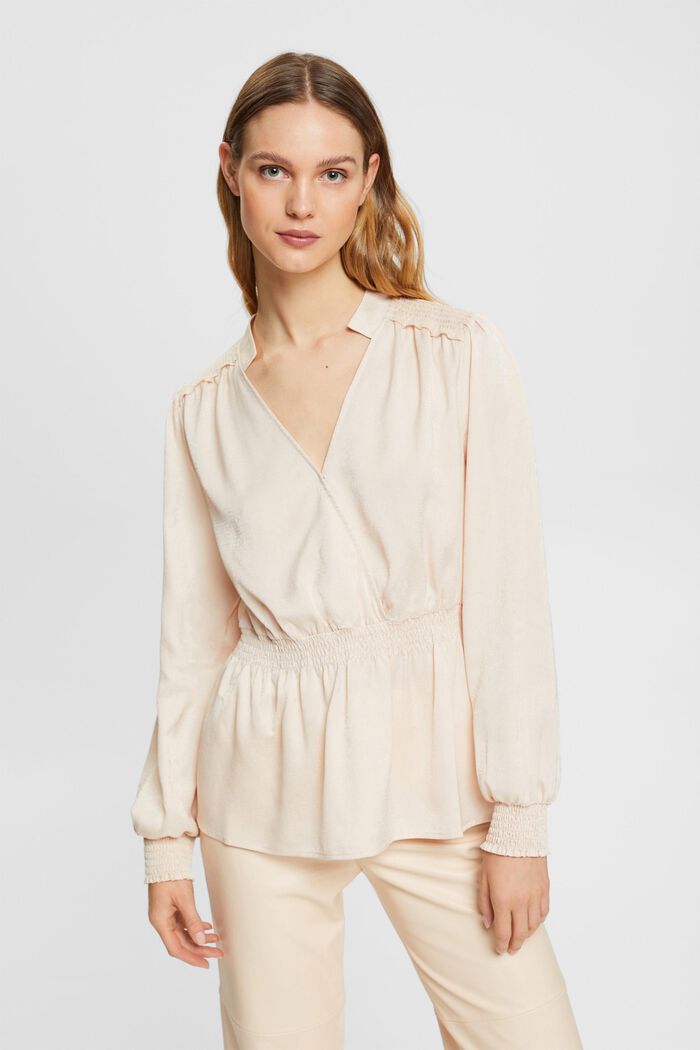 Strukturierte Bluse mit gesmokten Details