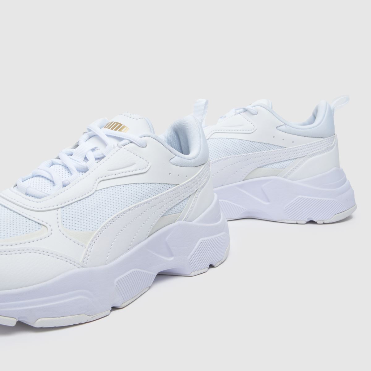 PUMA – Cassia – Vita träningsskor