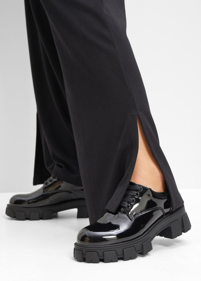 Schnürschuh
