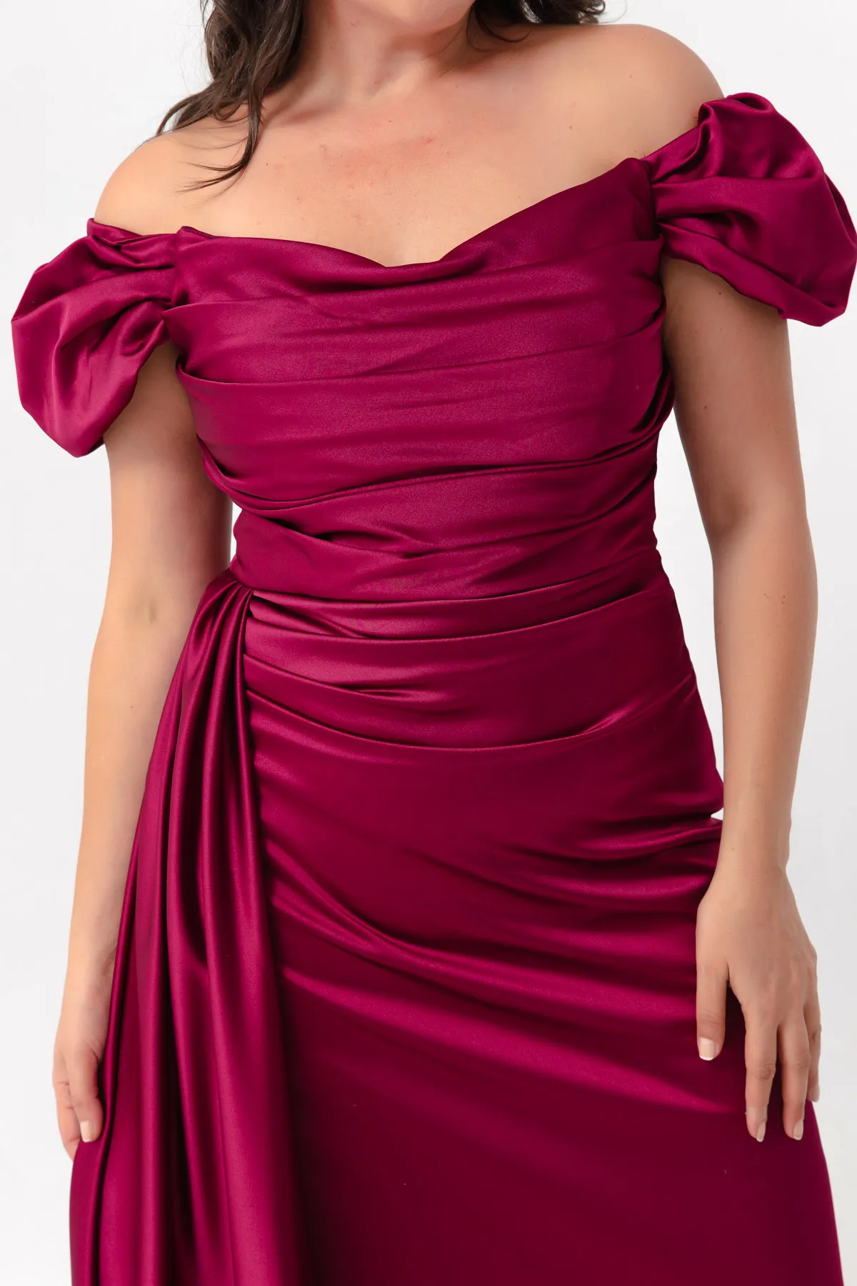 Lafaba  Pflaumenfarbenes, langes Satin-Abendkleid und Abschlusskleid für Damen mit U-Boot-Ausschnitt