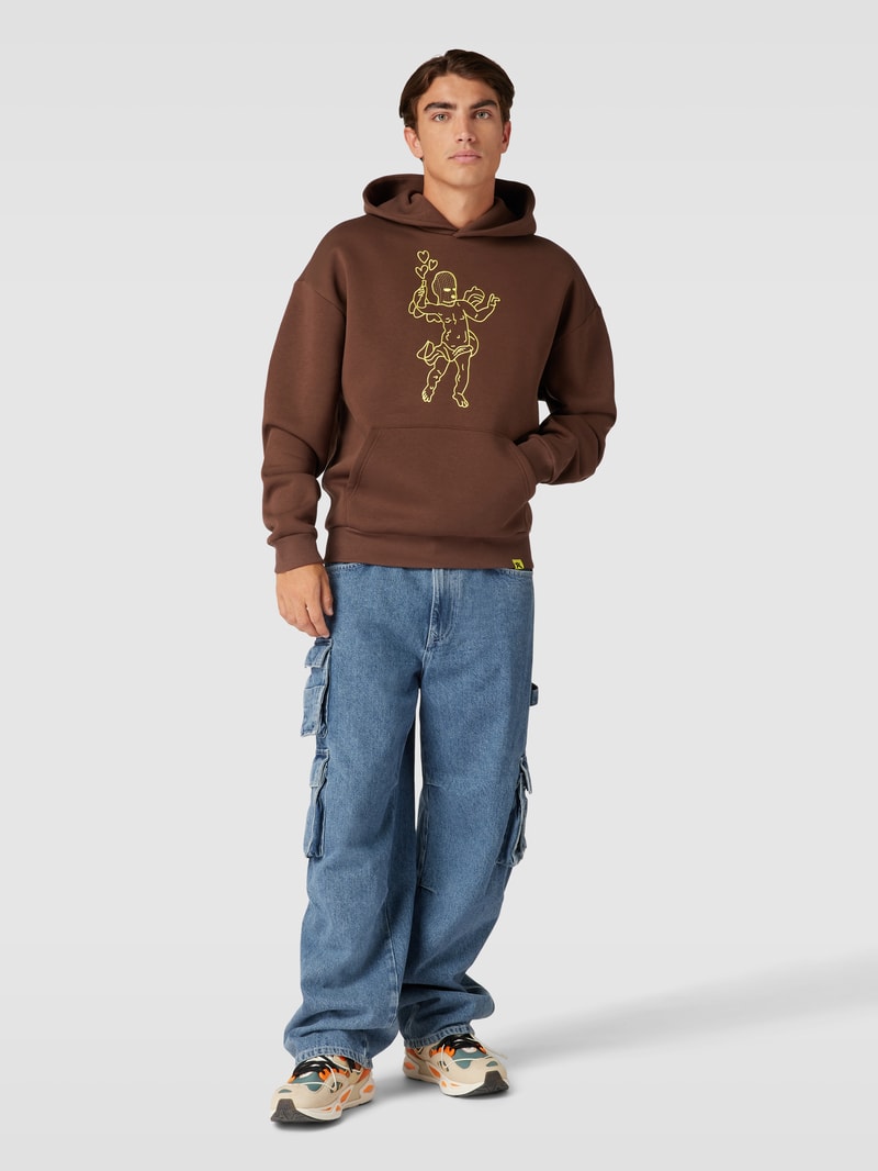 Hoodie mit Motiv-Stitching in dunkelbraun