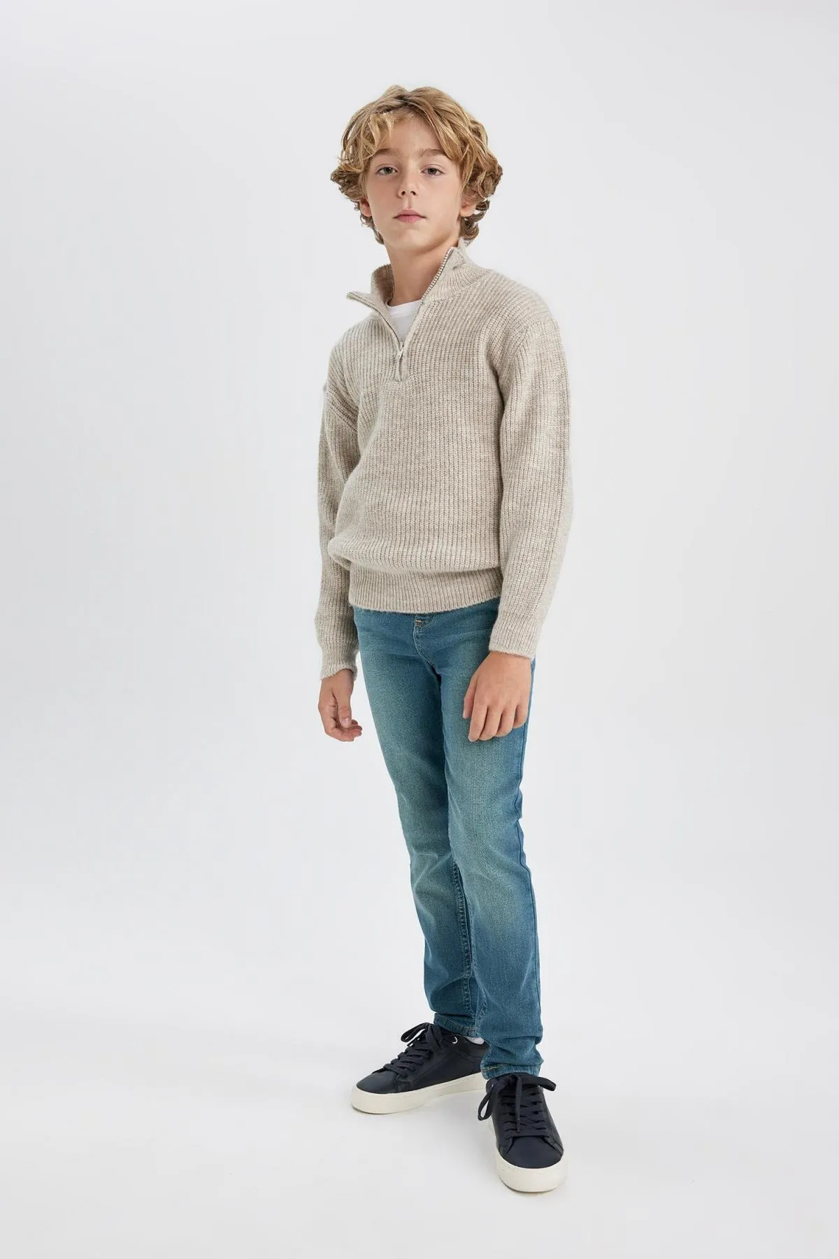 DeFacto  Strickpullover mit halbem Reißverschluss für Jungen A5613a823wn
