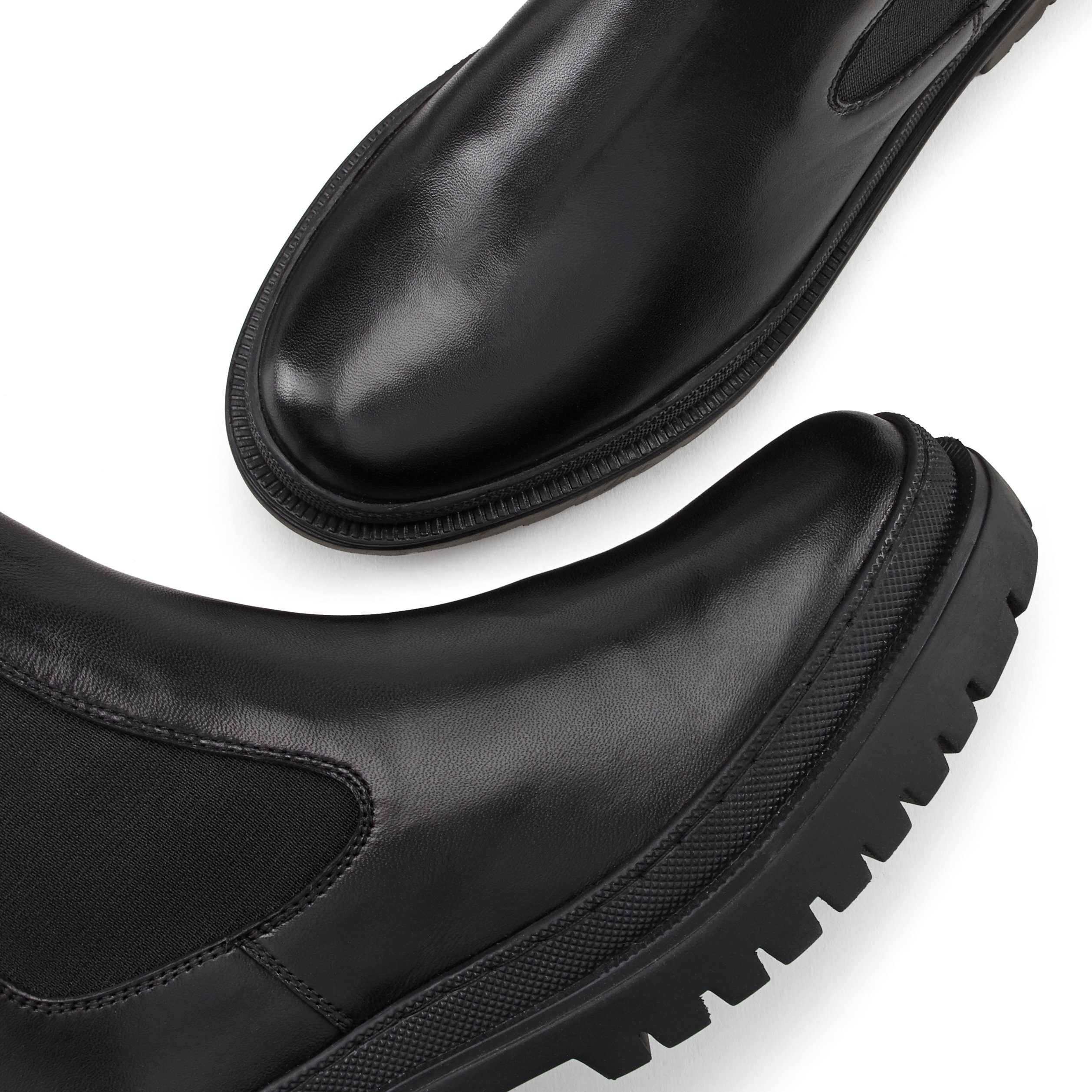 LASCANA Slip-On-Stiefelette, Chelseaboots, Schlupfstiefel, Biker Boots, Stiefelette aus Leder mit Chunky Sohle