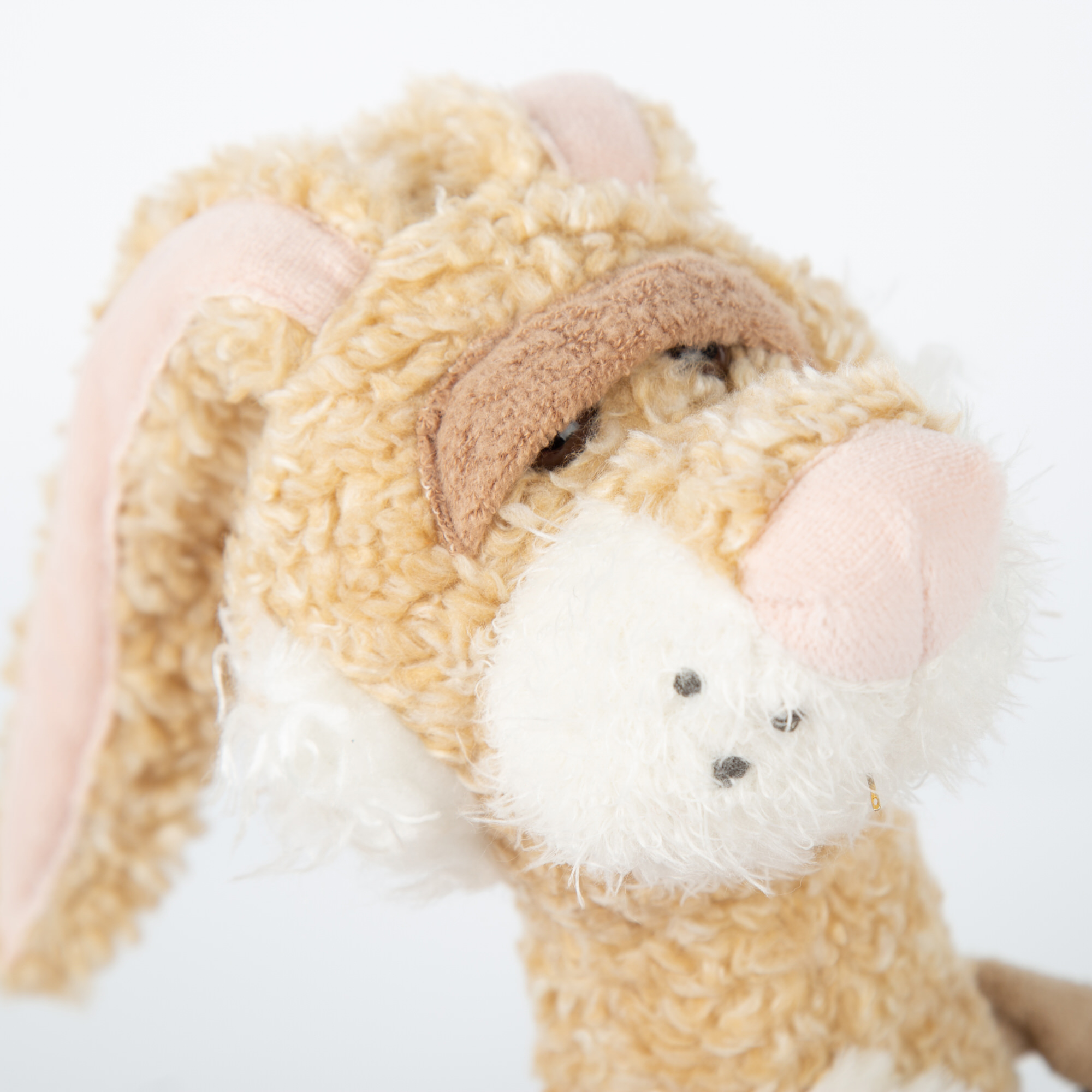 Kuschel Hase Lazy Bunny, Beaststown