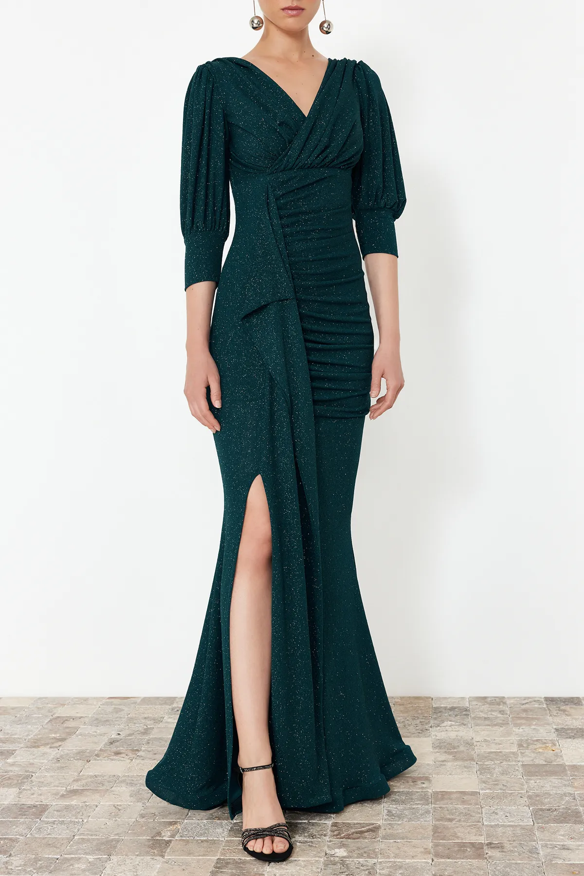 Trendyol Collection  Smaragdgrünes drapiertes, gestricktes, langes, stilvolles Abendkleid TPRSS24AE00104