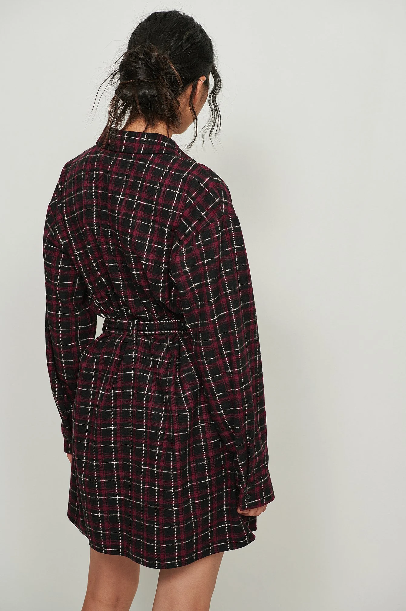 Kariertes Überhemdkleid mit Gürtel