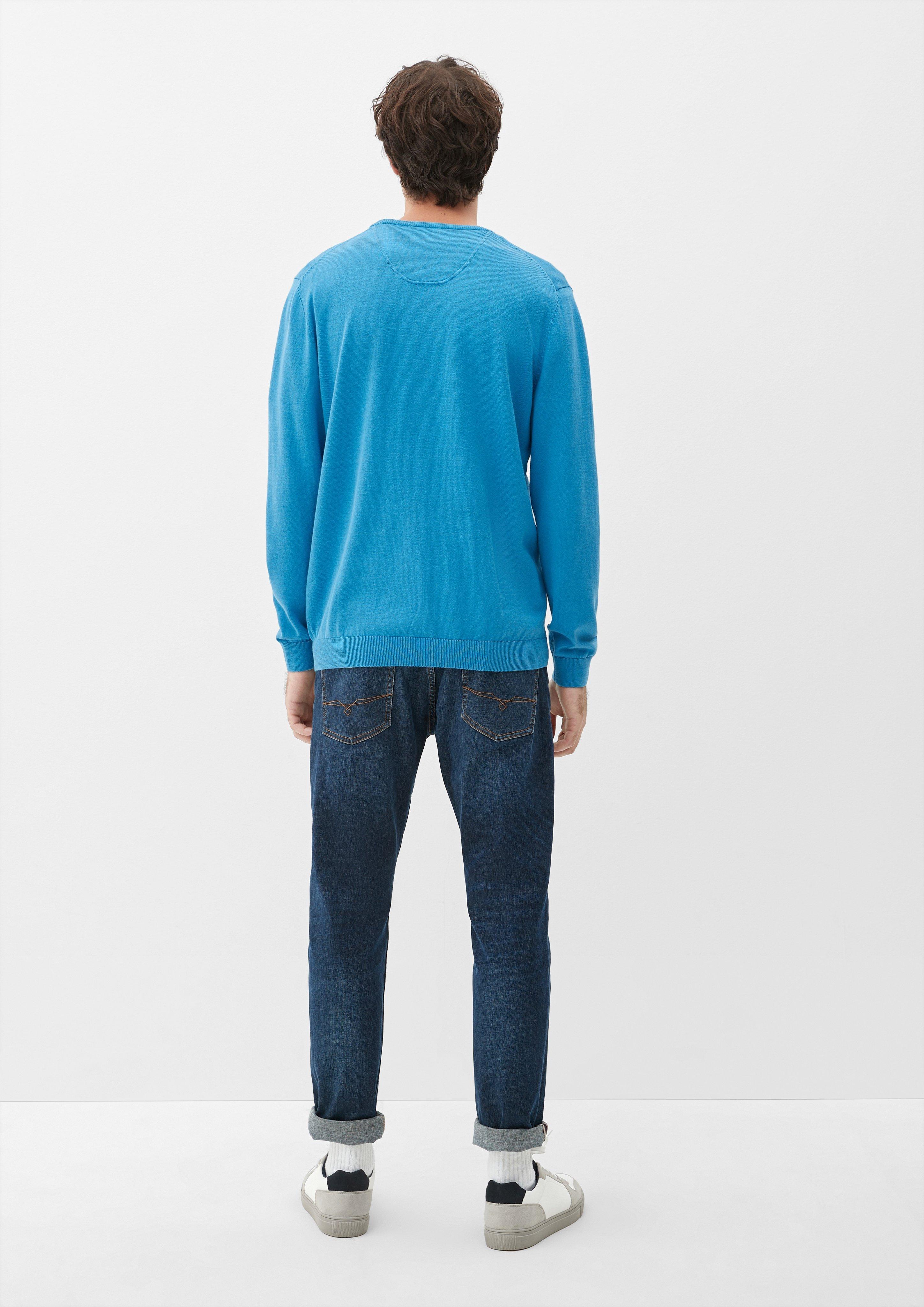 Feinstrickpulli mit V-Ausschnitt  03.899.61.7623-6285