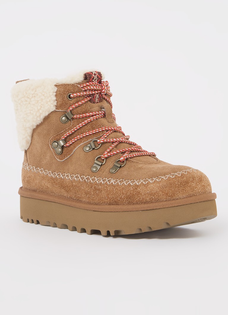 Ghete cu șireturi din piele întoarsă UGG Classic Alpine