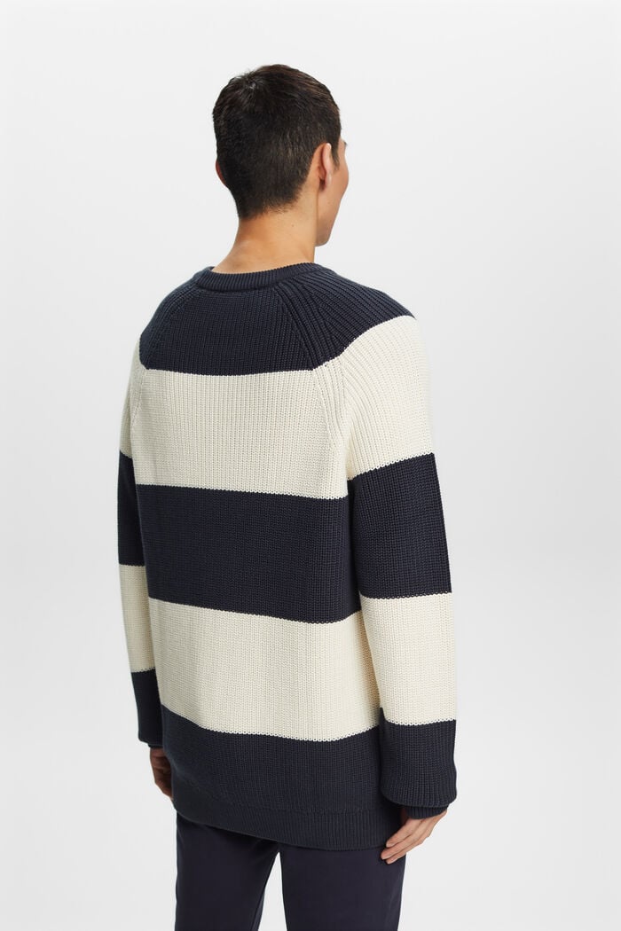 Gestreifter Rundhals-Pullover