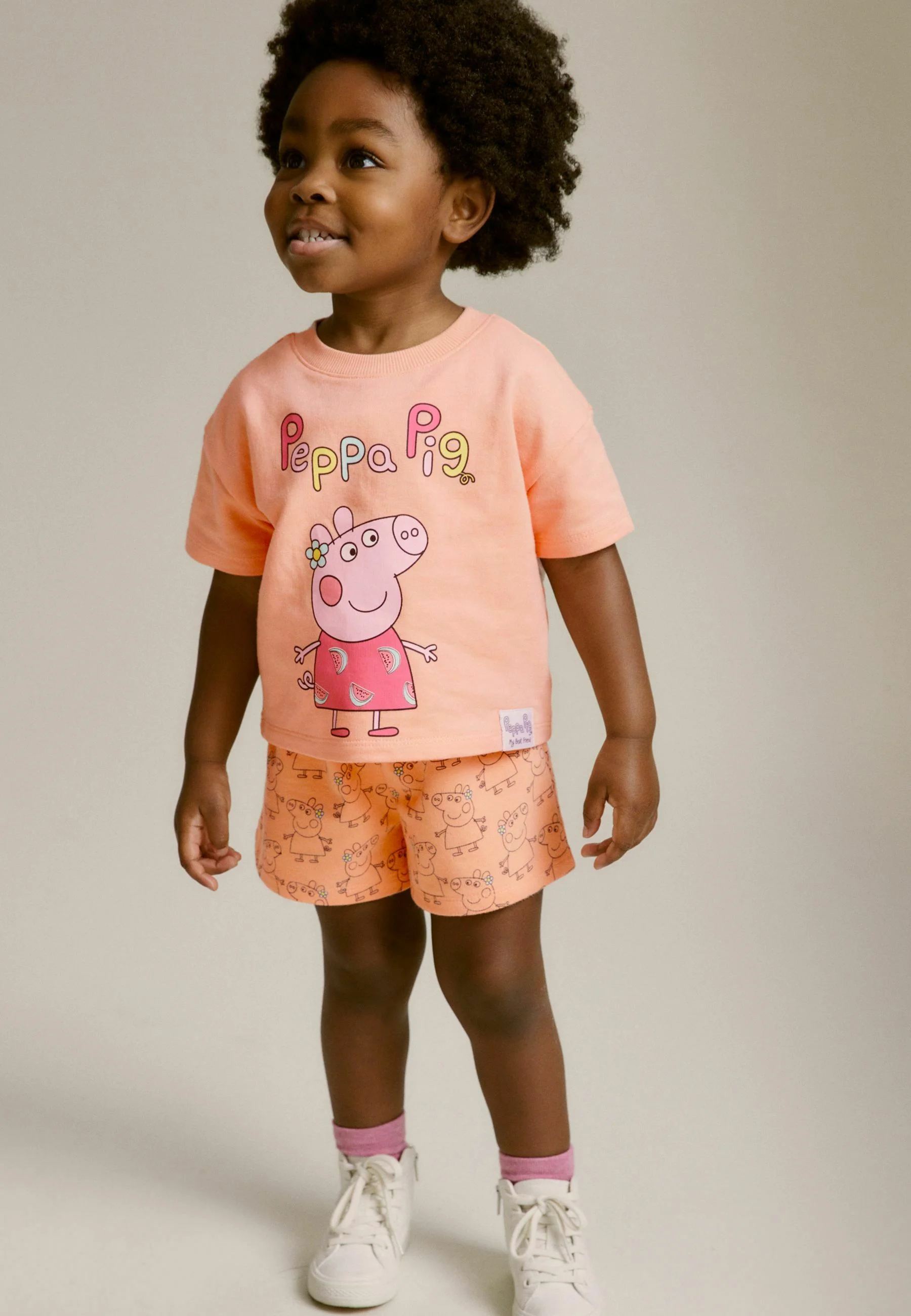 Siguiente CONJUNTO PEPPA PIG - Pantalones cortos