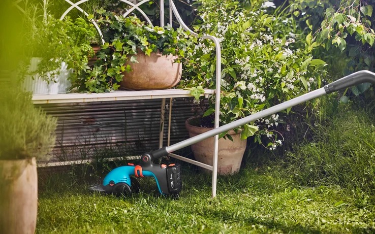 Gardena 14752-55 Akumulátorová sada na trávniky PowerCut 18V P4A Solo bez batérií a nabíjačky v krabici