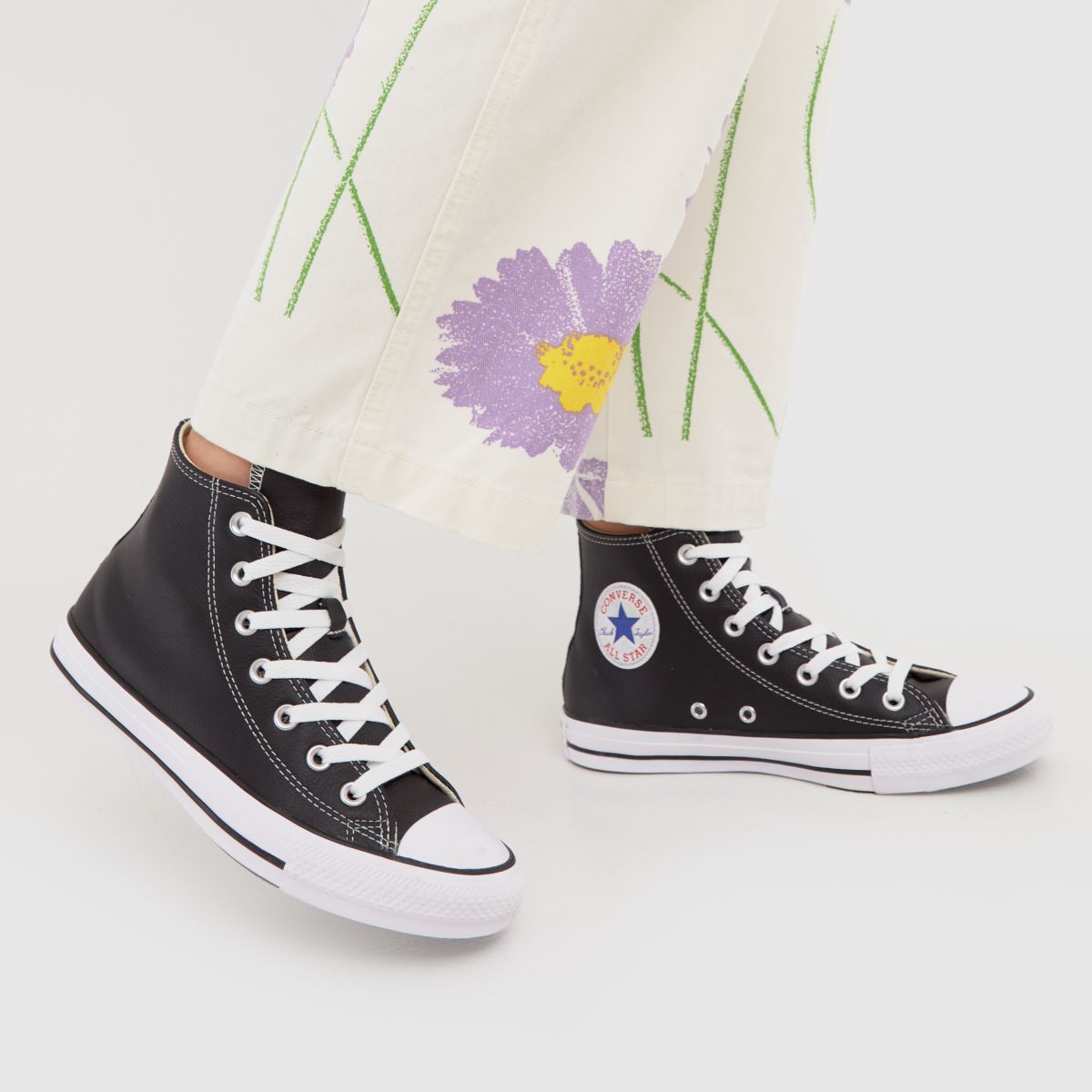 Converse All Star – Svarta och vita höga sneakers i läder