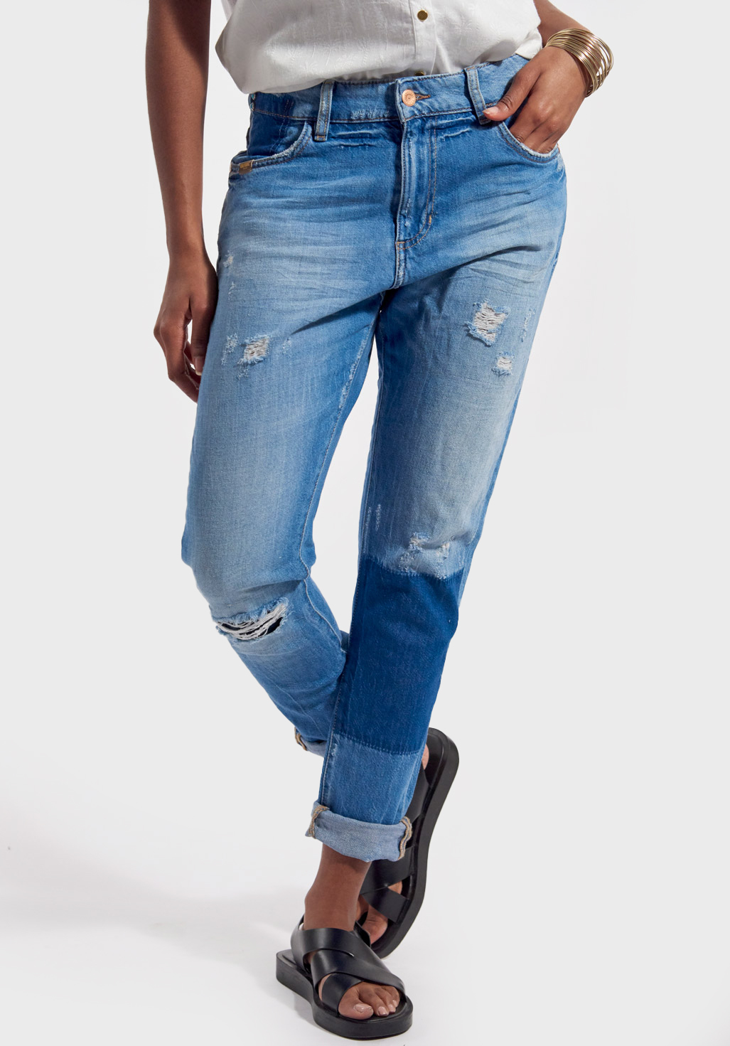 FOLK  Jean bleu effet délavé et déchiré, coupe boyslim