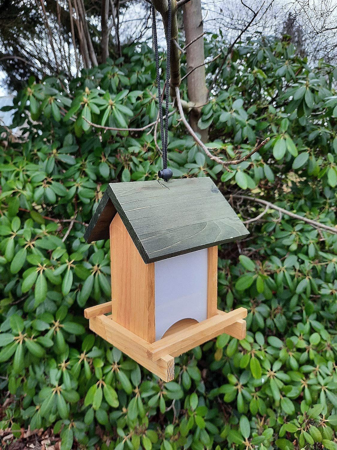 sesua Vogelhaus Vogelfutterhaus Vogelfutterstation zum Aufhängen oder Aufstellen Holz 21 cm