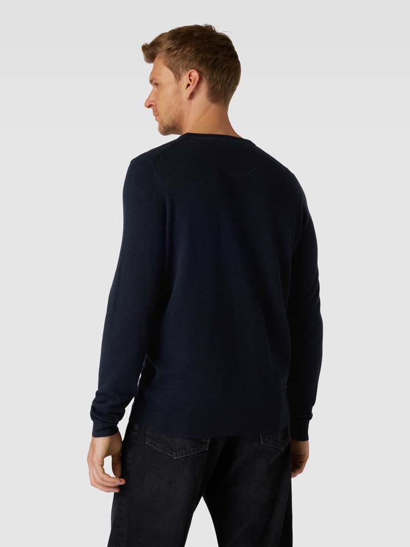 Strickpullover mit Rundhalsausschnitt in marineblau