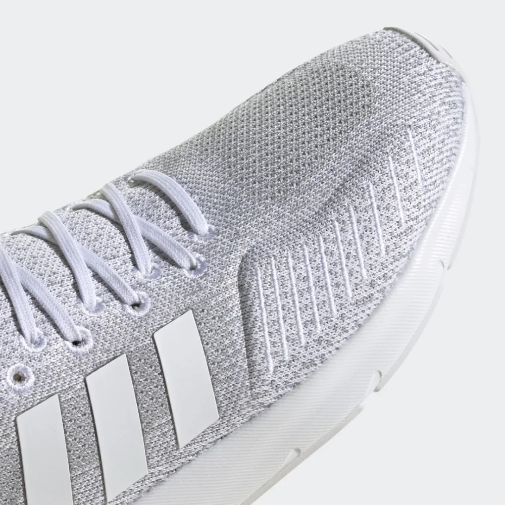 adidas Swift Run 22 GZ3499 / weiss