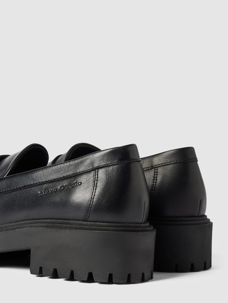 Penny-Loafer mit Label-Detail in schwarz