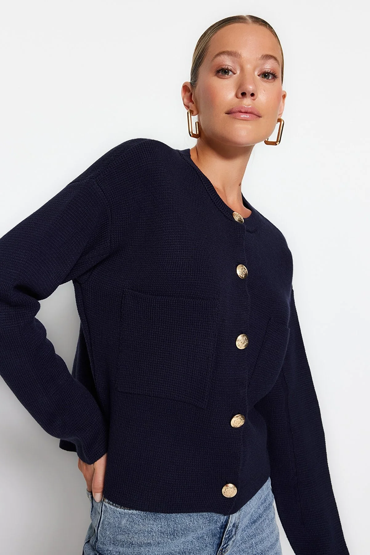 Trendyol Collection  Marineblauer, weich strukturierter Strick-Cardigan mit Accessoires TWOAW24HI00023