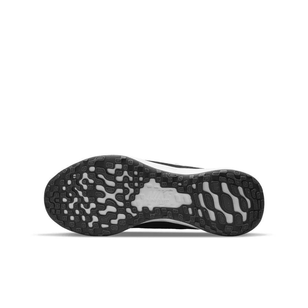 Nike Revolution 6 DD1096-003 / schwarz