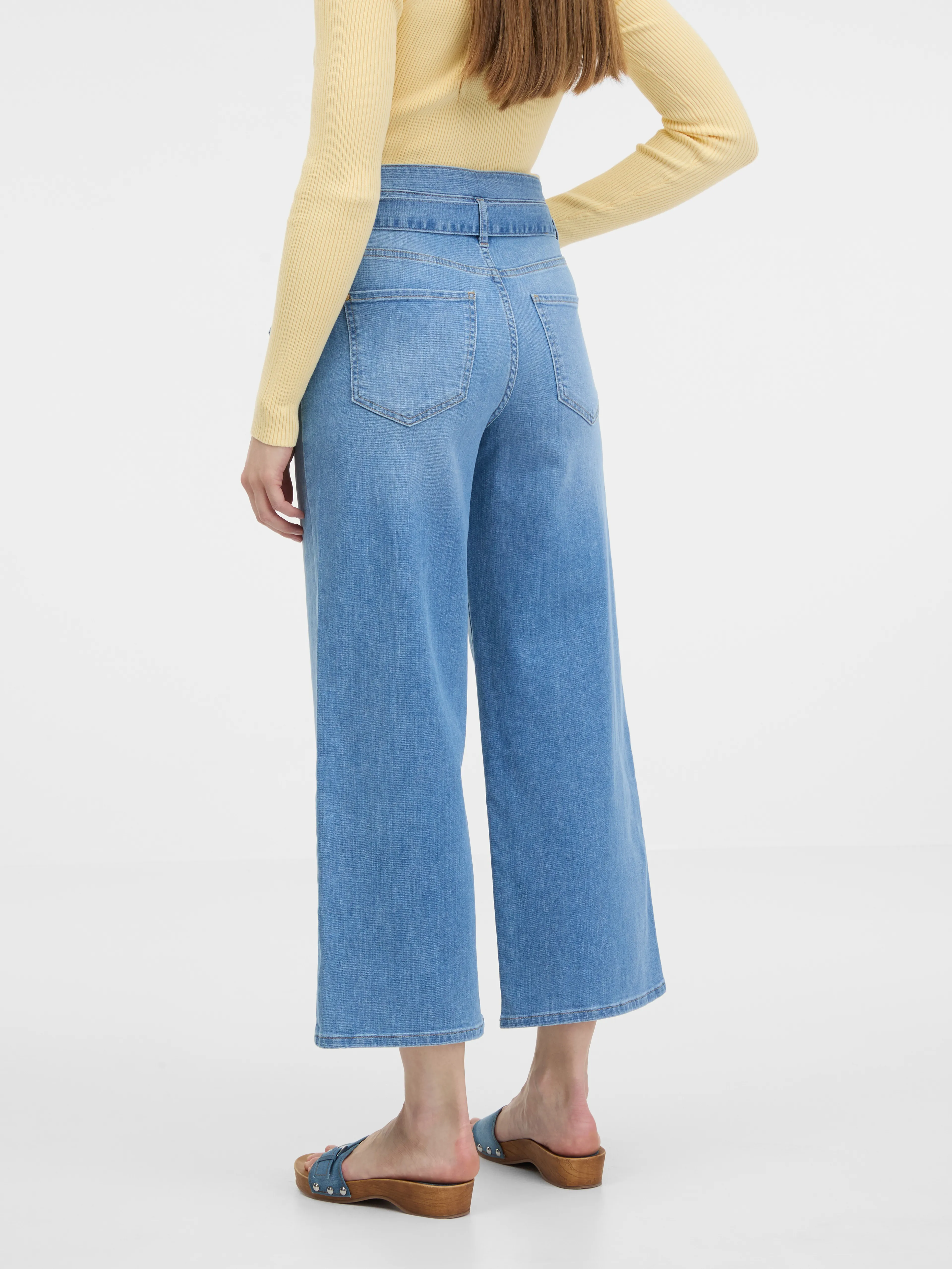 Hellblaue Damenjeans mit weitem Bein ORSAY