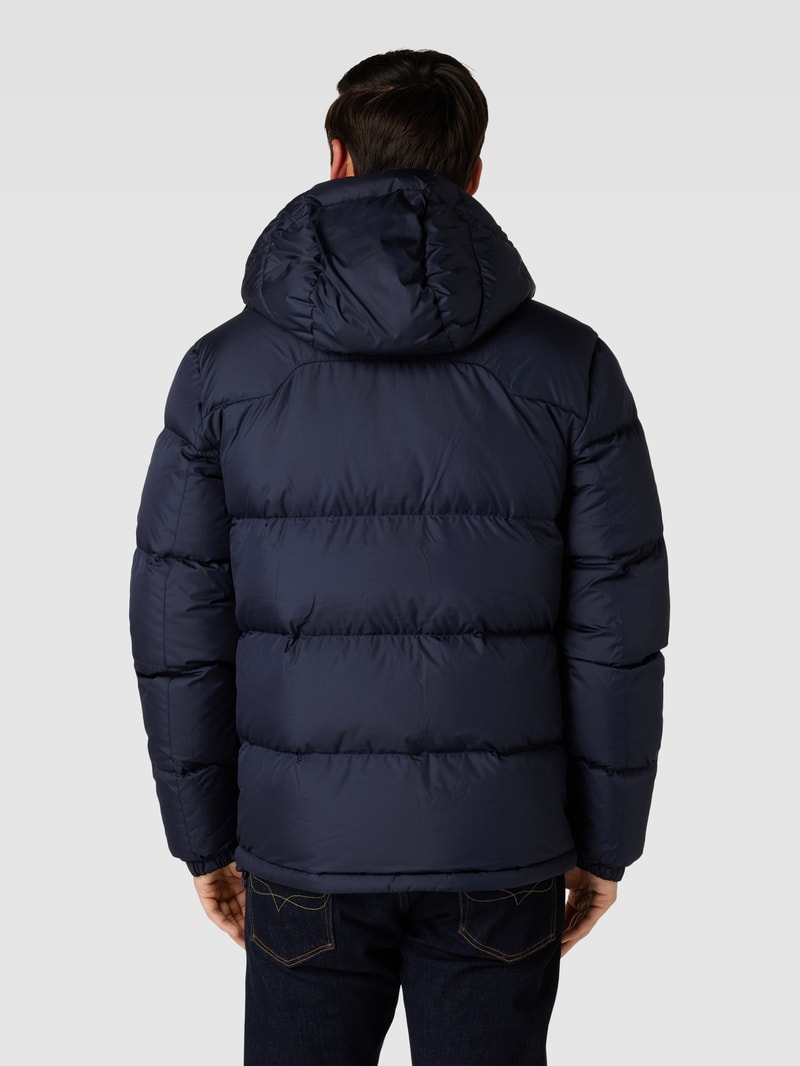 Steppjacke mit Label-Stitching in marineblau